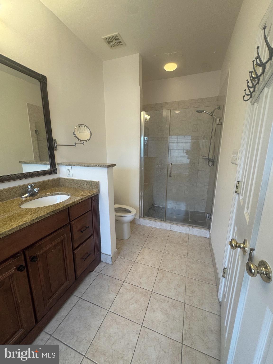 ASHBROOK VILLAGE - Residential Lease