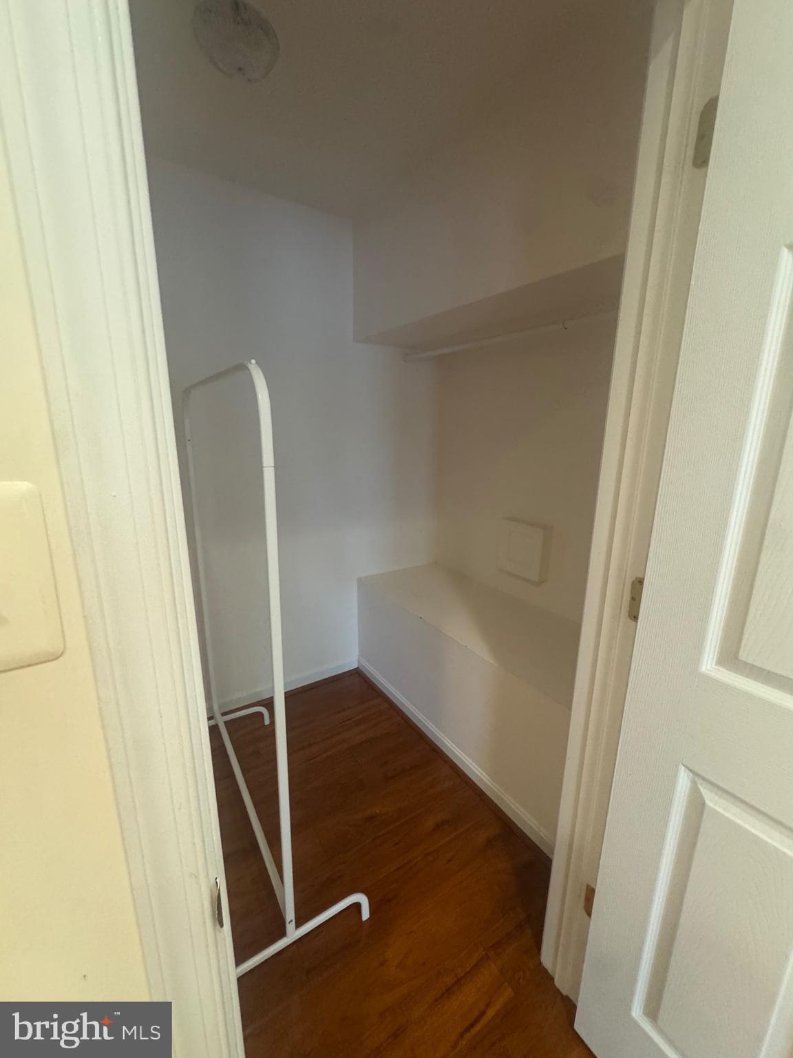 ASHBROOK VILLAGE - Residential Lease