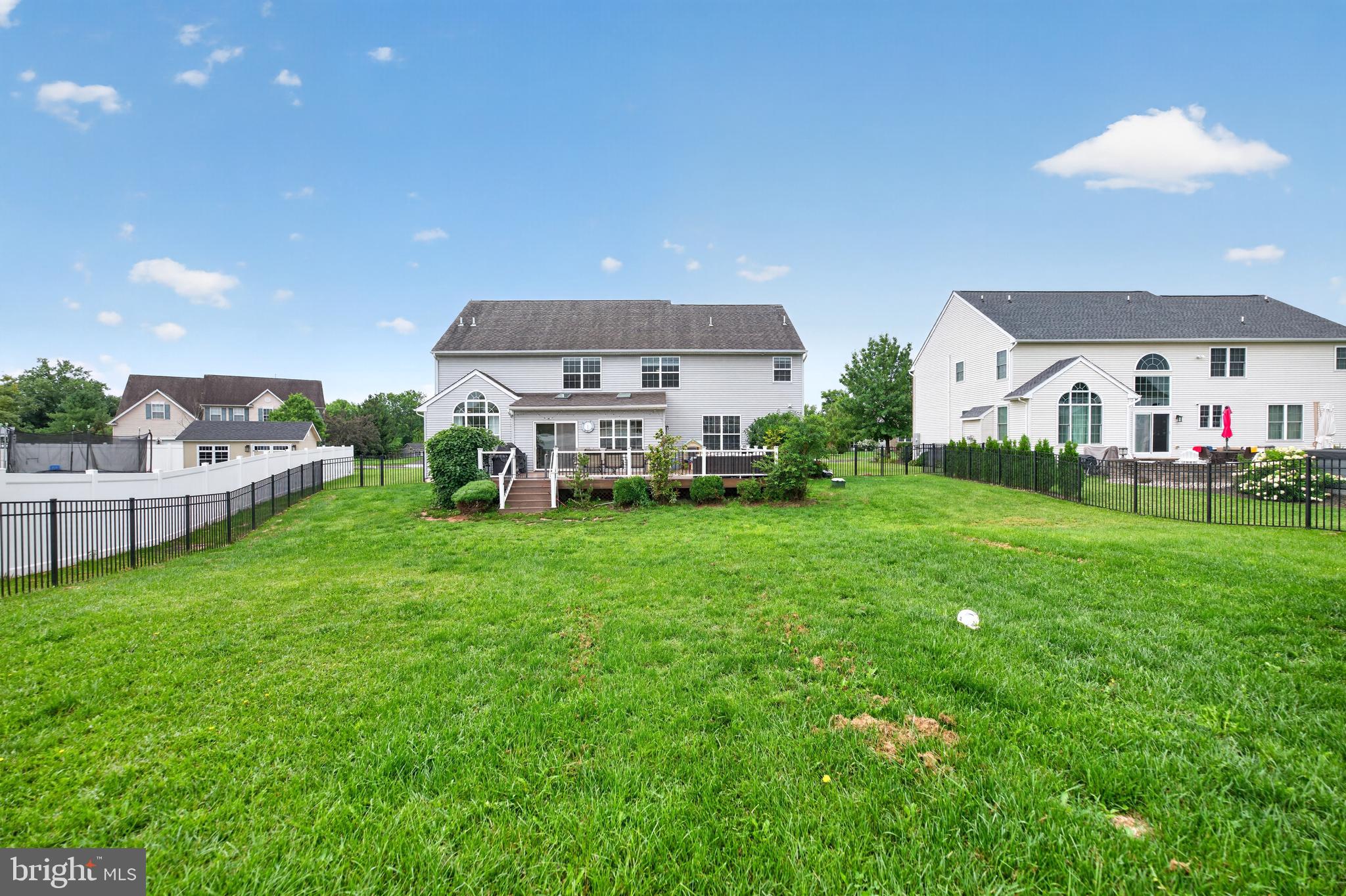 2009 WOODBRIDGE LANE