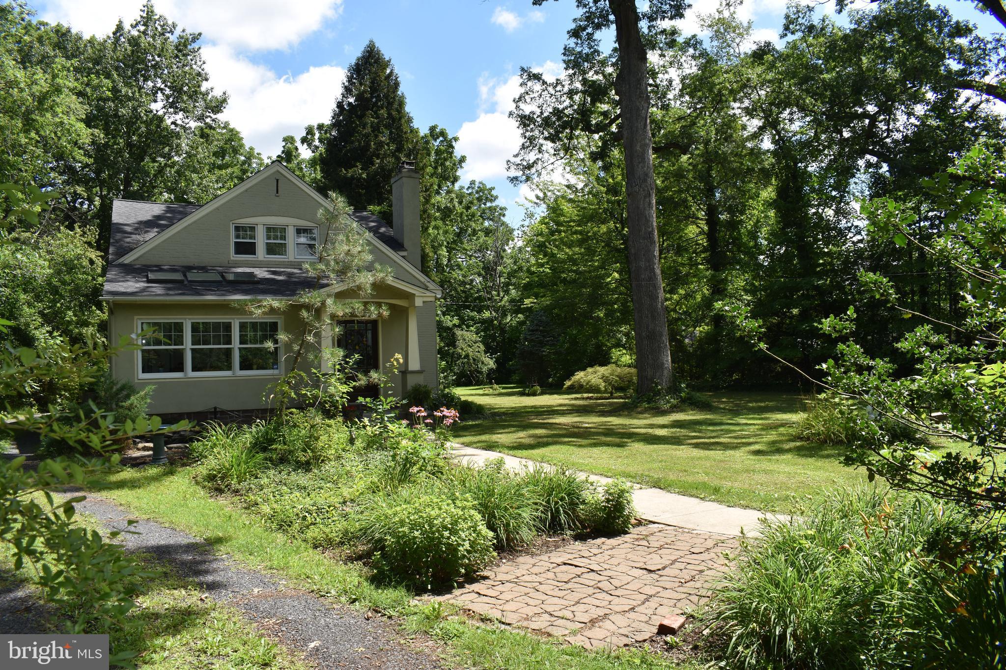 1109 FOREST AVENUE