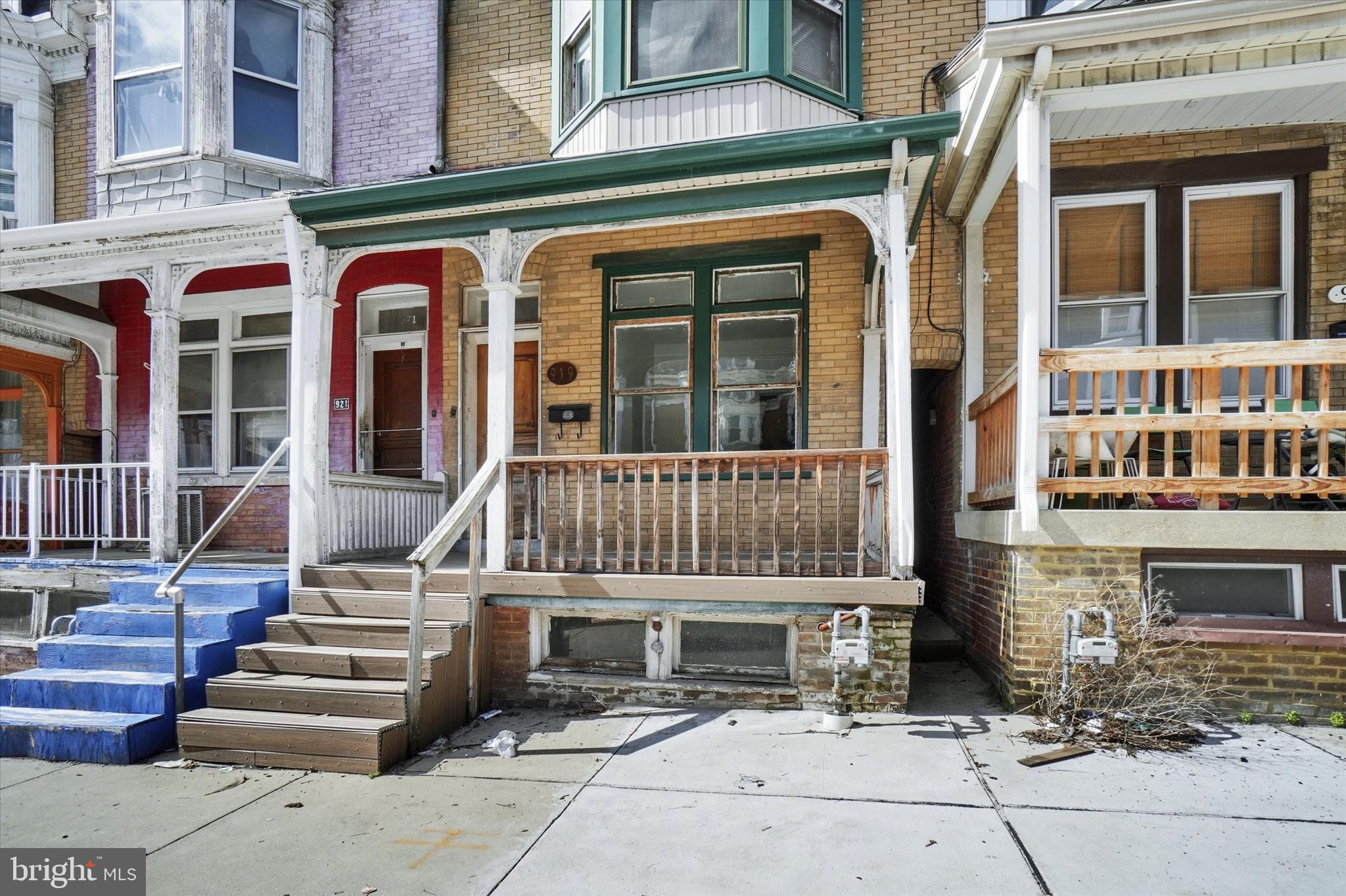 Welcome to 919 W College Ave – a unique and versatile property located in the heart of York City! This spacious home offers exceptional potential for investors and owner-occupants alike. With two full kitchens and two full bathrooms, multiple entrances, and a flexible layout, this property is ideally suited for conversion into a two-unit apartment building (check with local zoning for approvals), or as a single-family home with an in-law suite or rental unit.
Featuring generous living space, this property boasts 4+ bedrooms, two full kitchens, and 2 full bathrooms, – one on the main level and another on the upper level – making it perfect for multi-generational living or rental income opportunities. Whether you’re looking to expand your investment portfolio or find a home with income-producing potential, this property delivers.
Additional highlights include:
- Off-street parking
- Fenced backyard
- Covered front porch
- Convenient access to downtown York, local schools, shopping, and public transportation
Don't miss the chance to transform this property into a duplex or income-generating rental. With the right vision, 919 W College Ave could be your next smart investment or the perfect setup for extended family living.
Schedule your showing today and explore the possibilities!