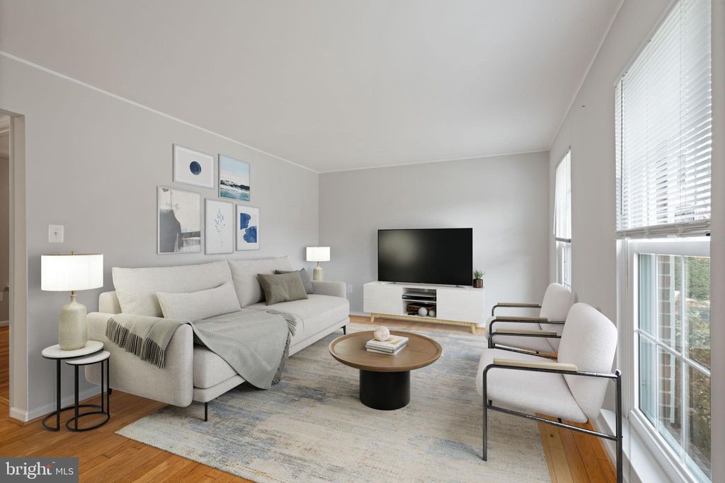 Photo of 6016 Pepco Court, WOODBRIDGE, VA 22193 (MLS # VAPW2107366)