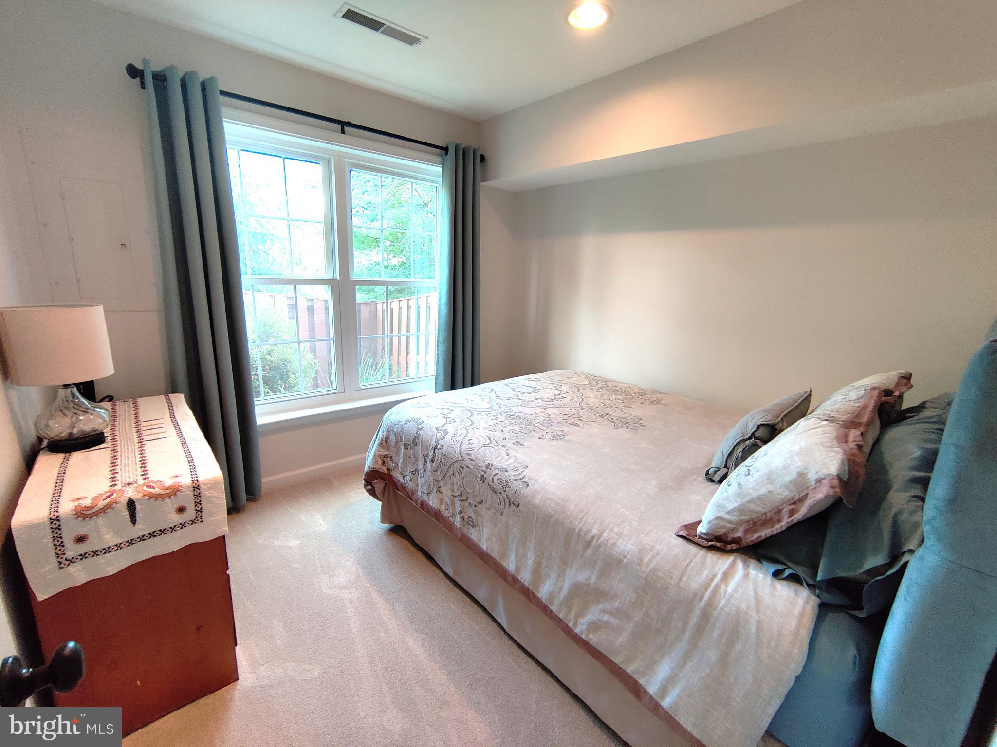 OVERLOOK - Residential Lease