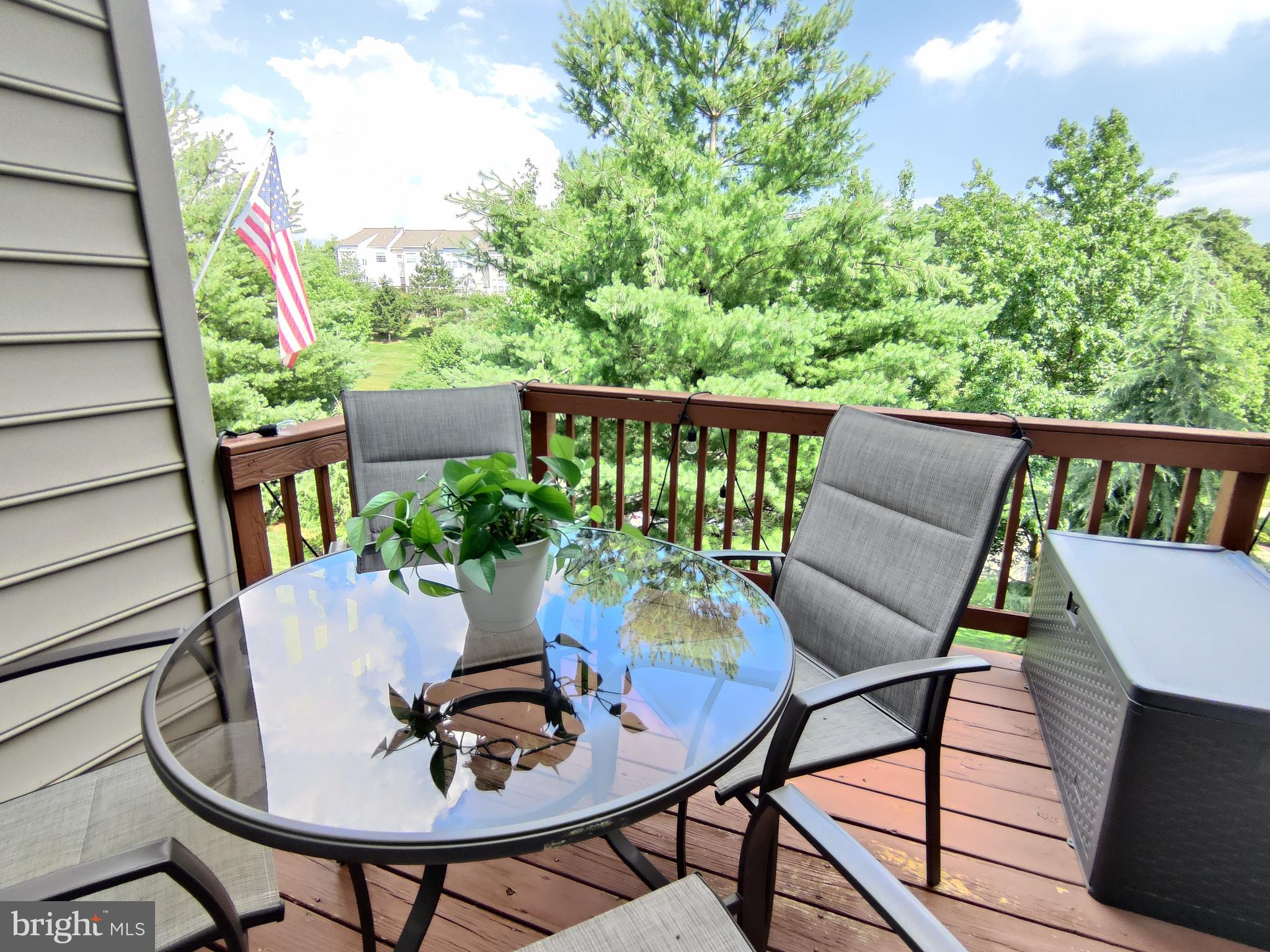 OVERLOOK - Residential Lease