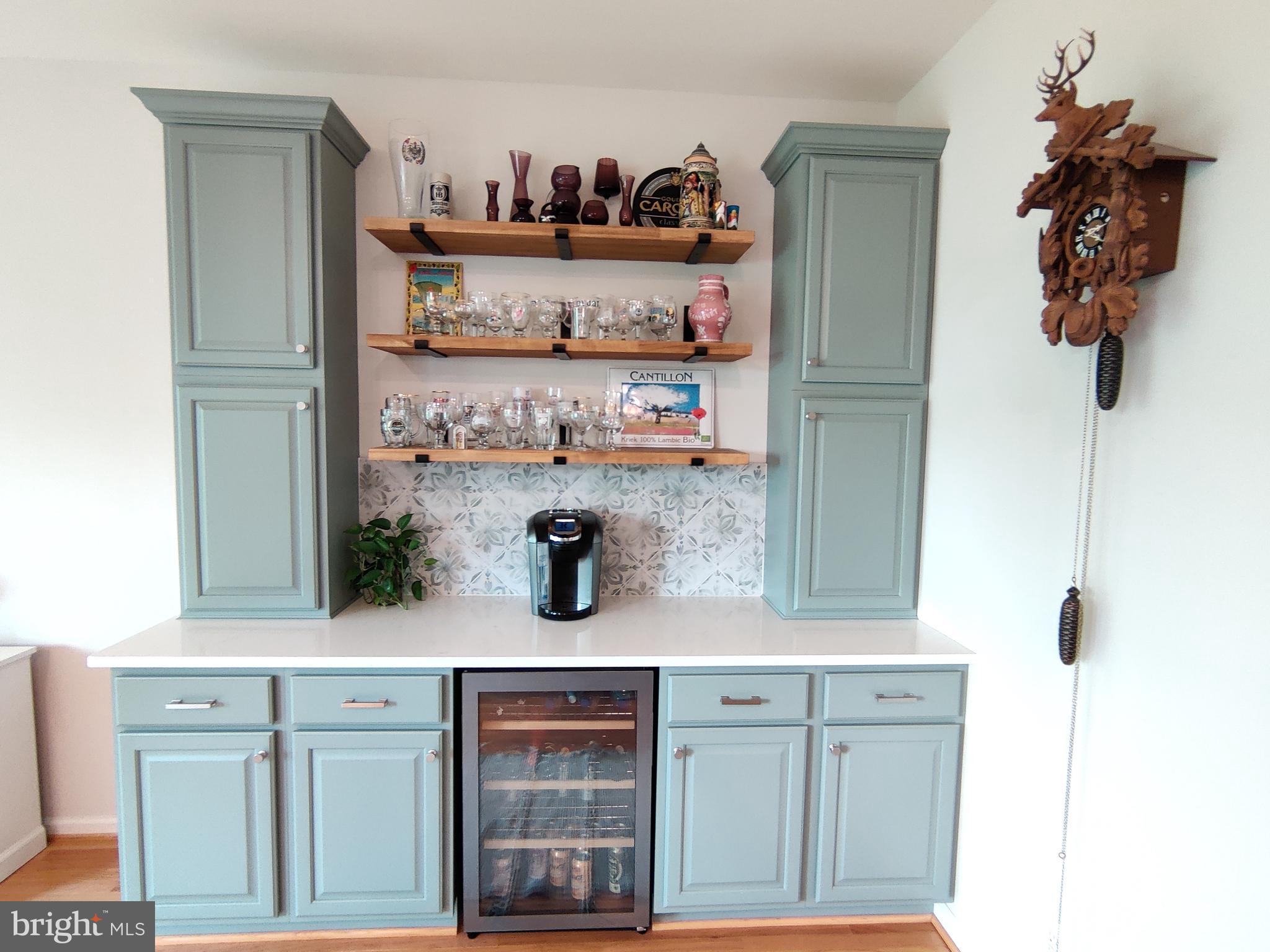 OVERLOOK - Residential Lease