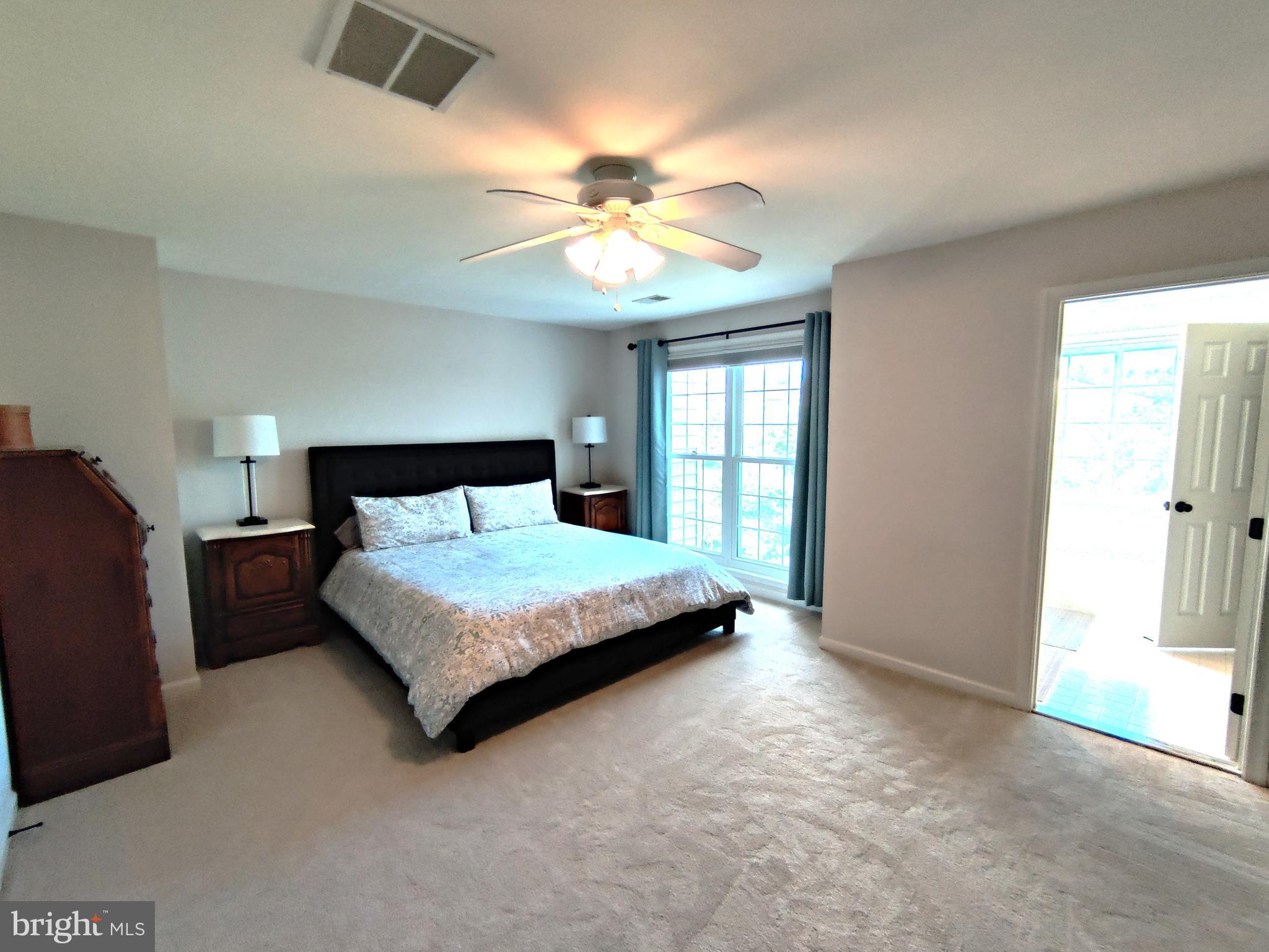 OVERLOOK - Residential Lease