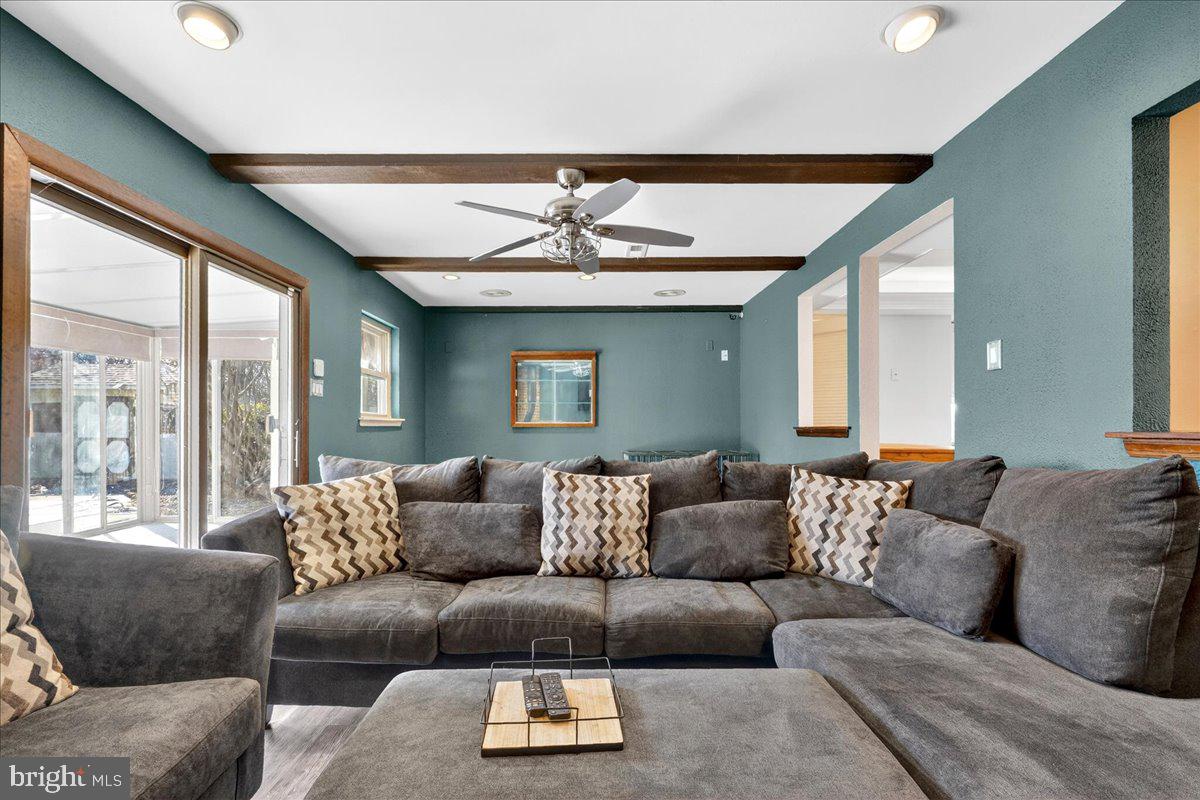 FAIRLESS HILLS - Residential