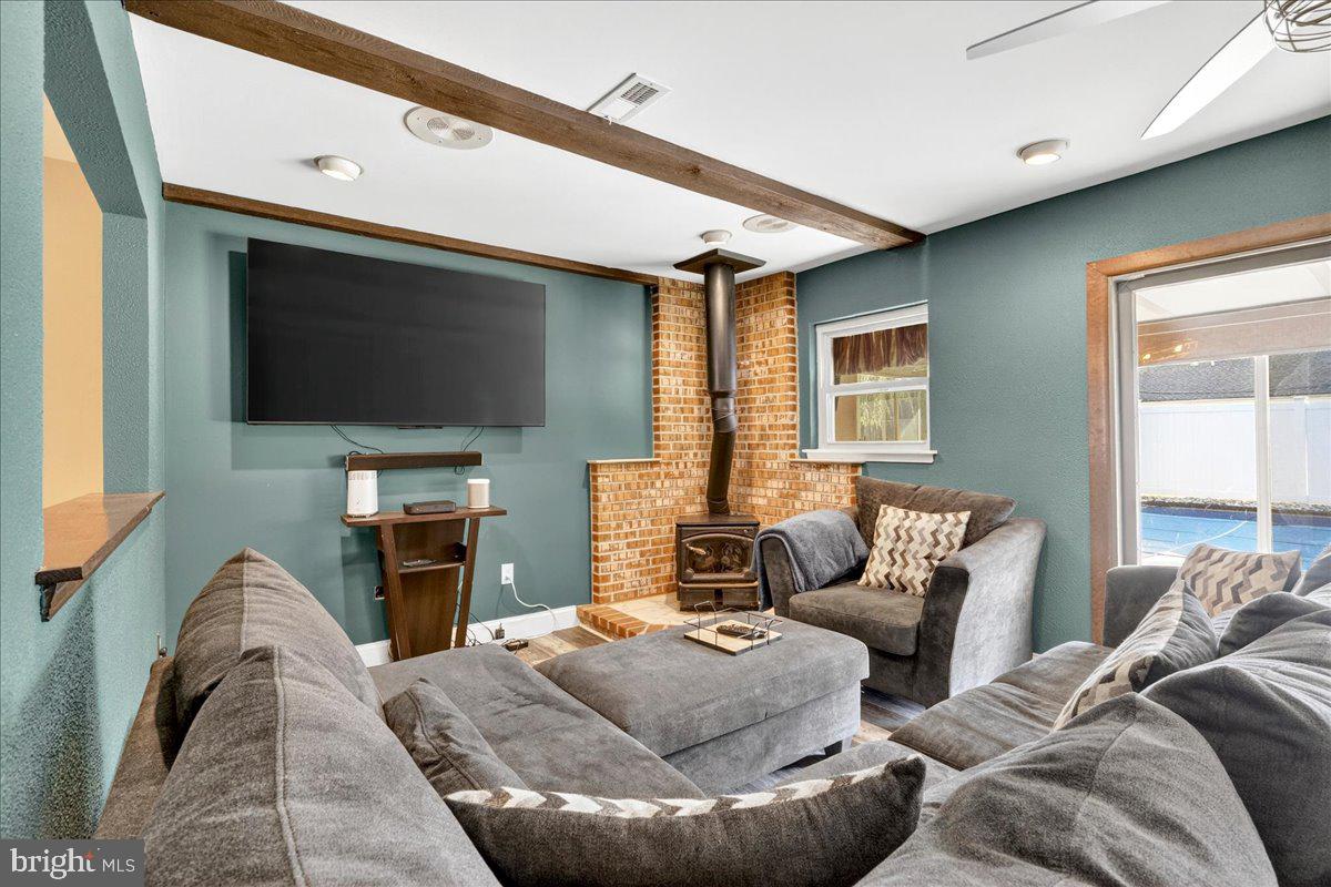 FAIRLESS HILLS - Residential