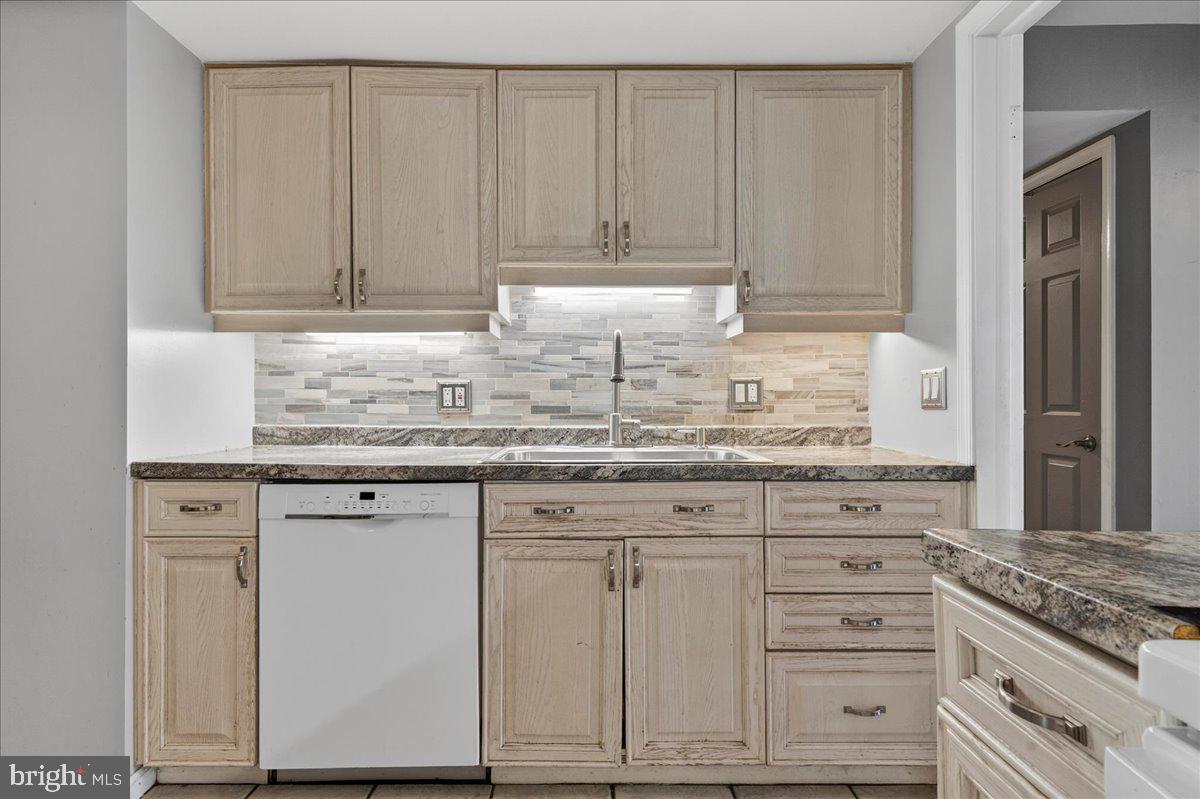 FAIRLESS HILLS - Residential