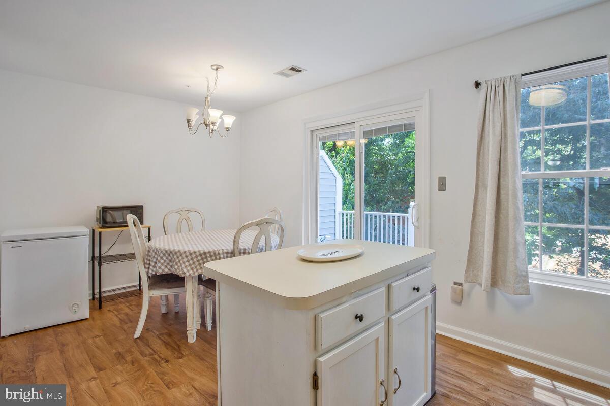 CEDAR GROVE AT CROFTON - Residential