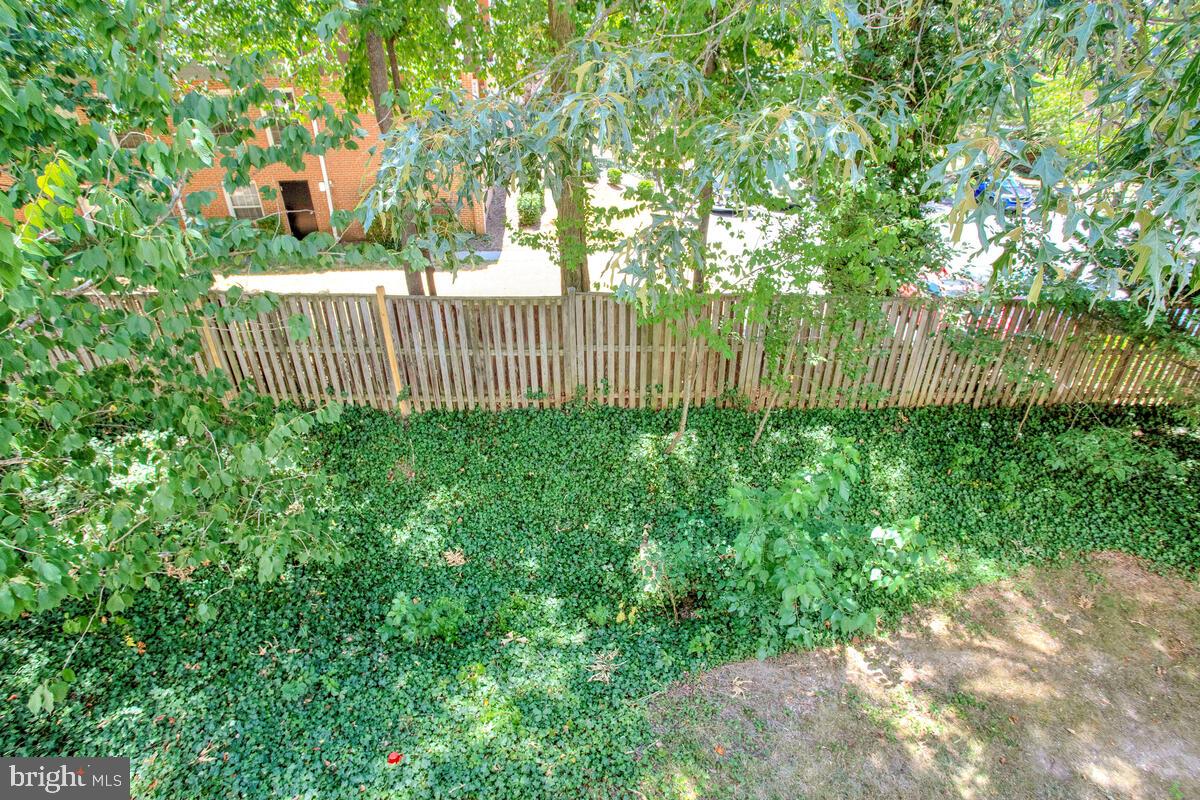 CEDAR GROVE AT CROFTON - Residential