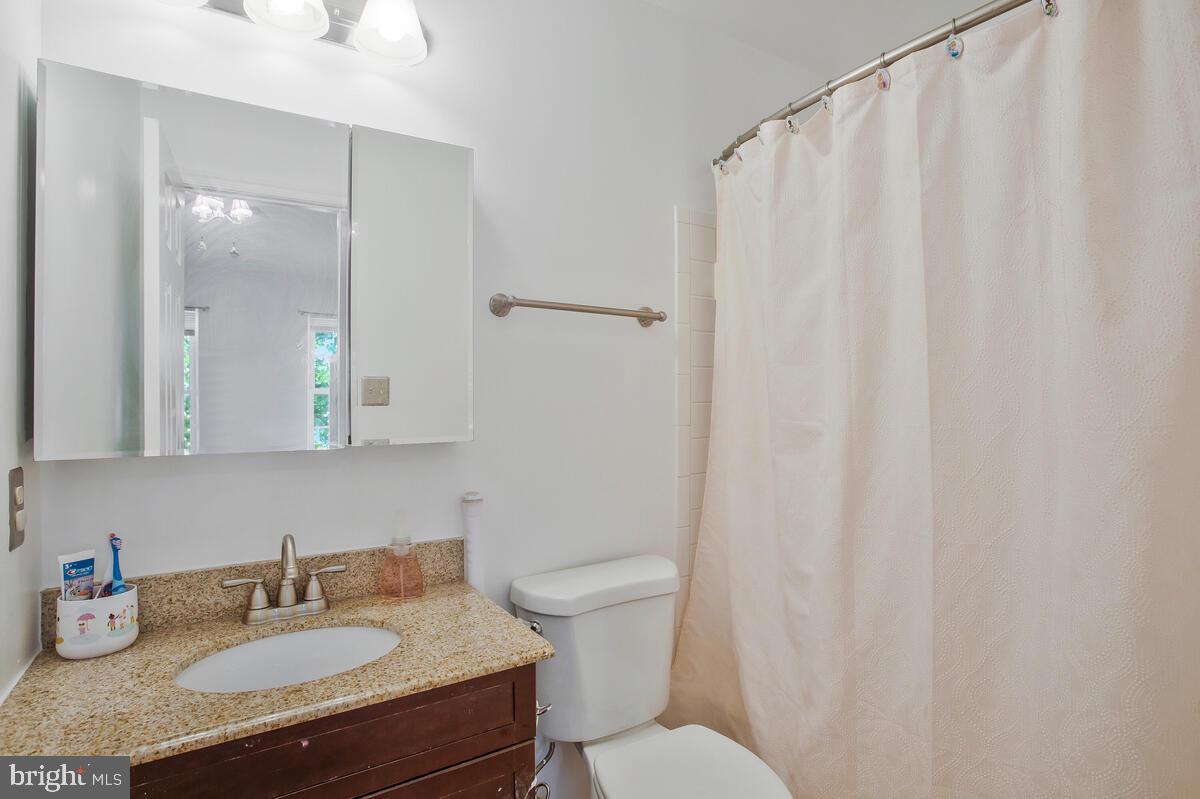 CEDAR GROVE AT CROFTON - Residential