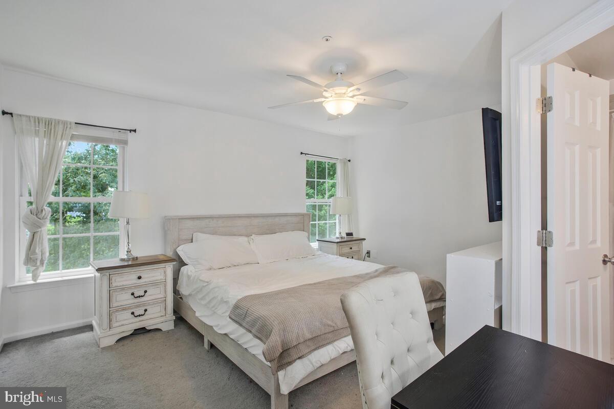 CEDAR GROVE AT CROFTON - Residential