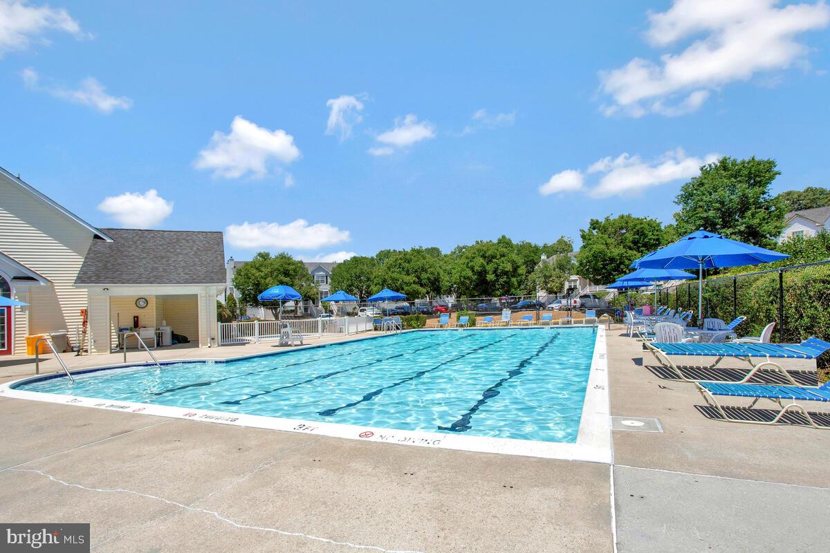 CEDAR GROVE AT CROFTON - Residential