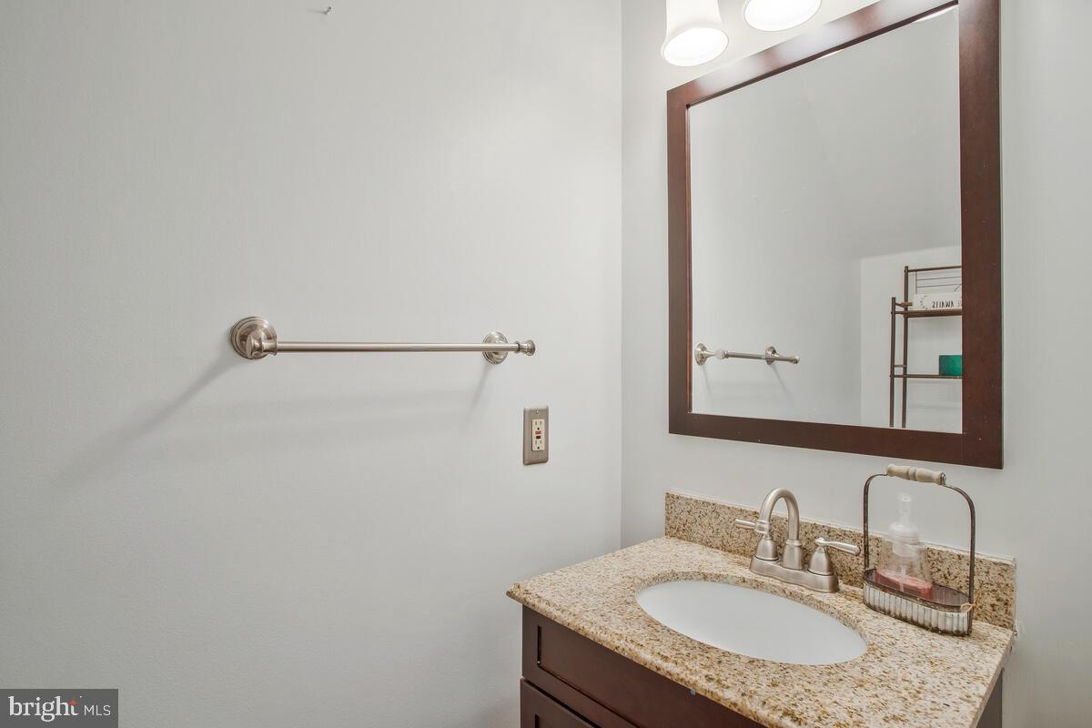 CEDAR GROVE AT CROFTON - Residential