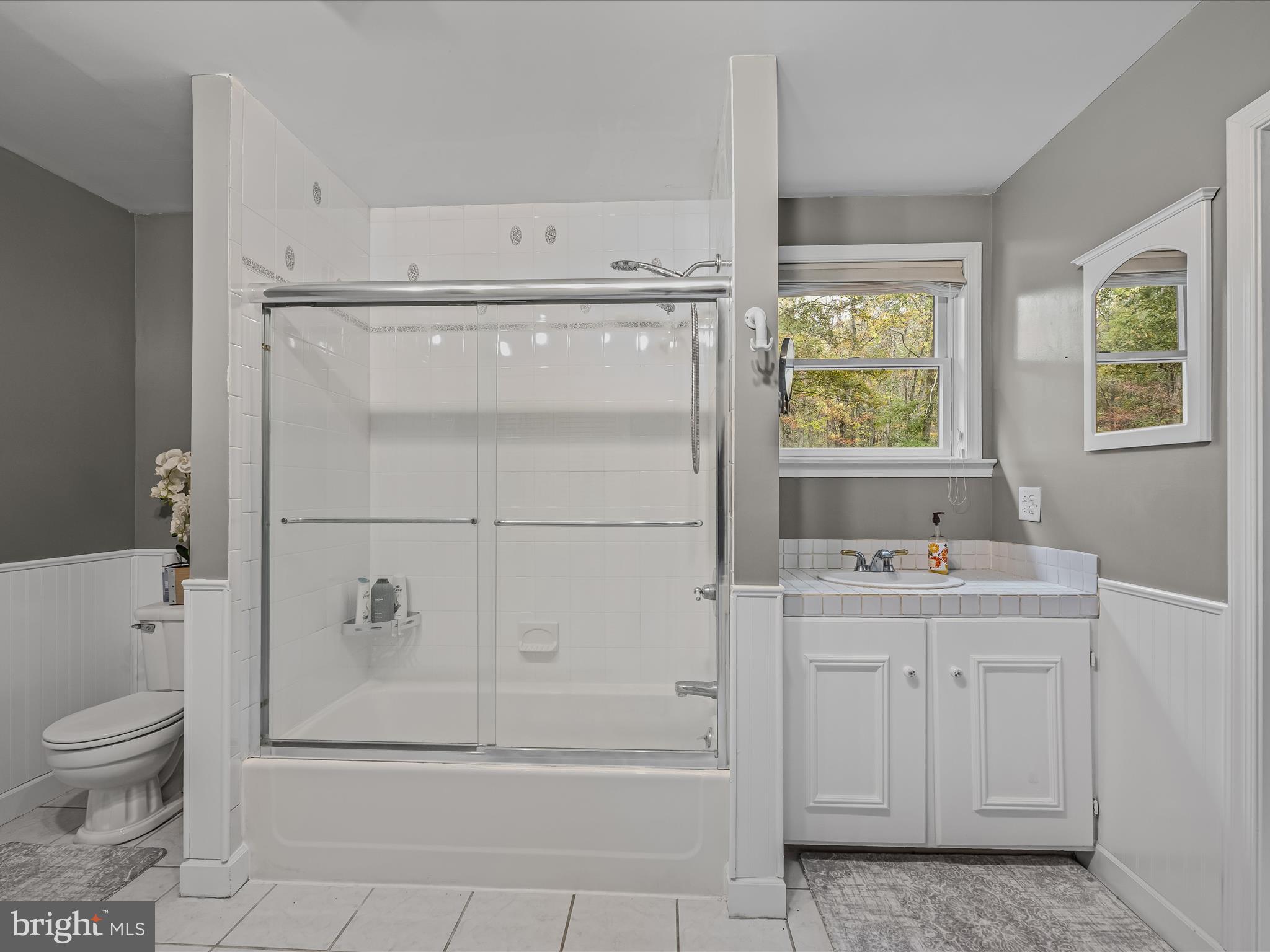 HUNGARIAN MT. TABOR - Residential