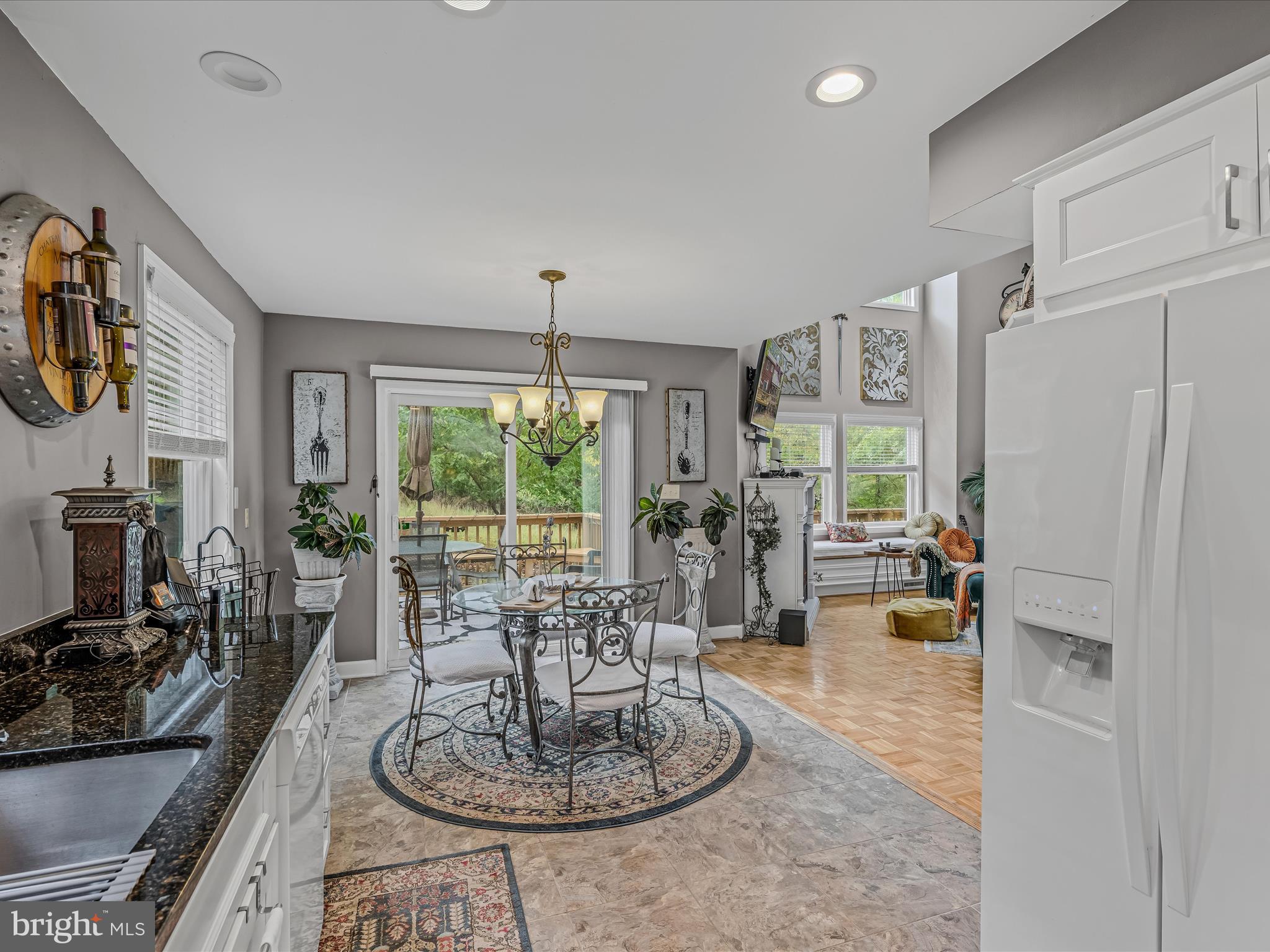 HUNGARIAN MT. TABOR - Residential