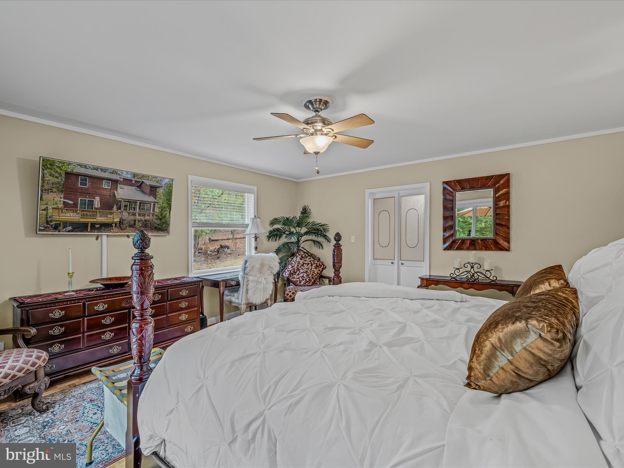 HUNGARIAN MT. TABOR - Residential