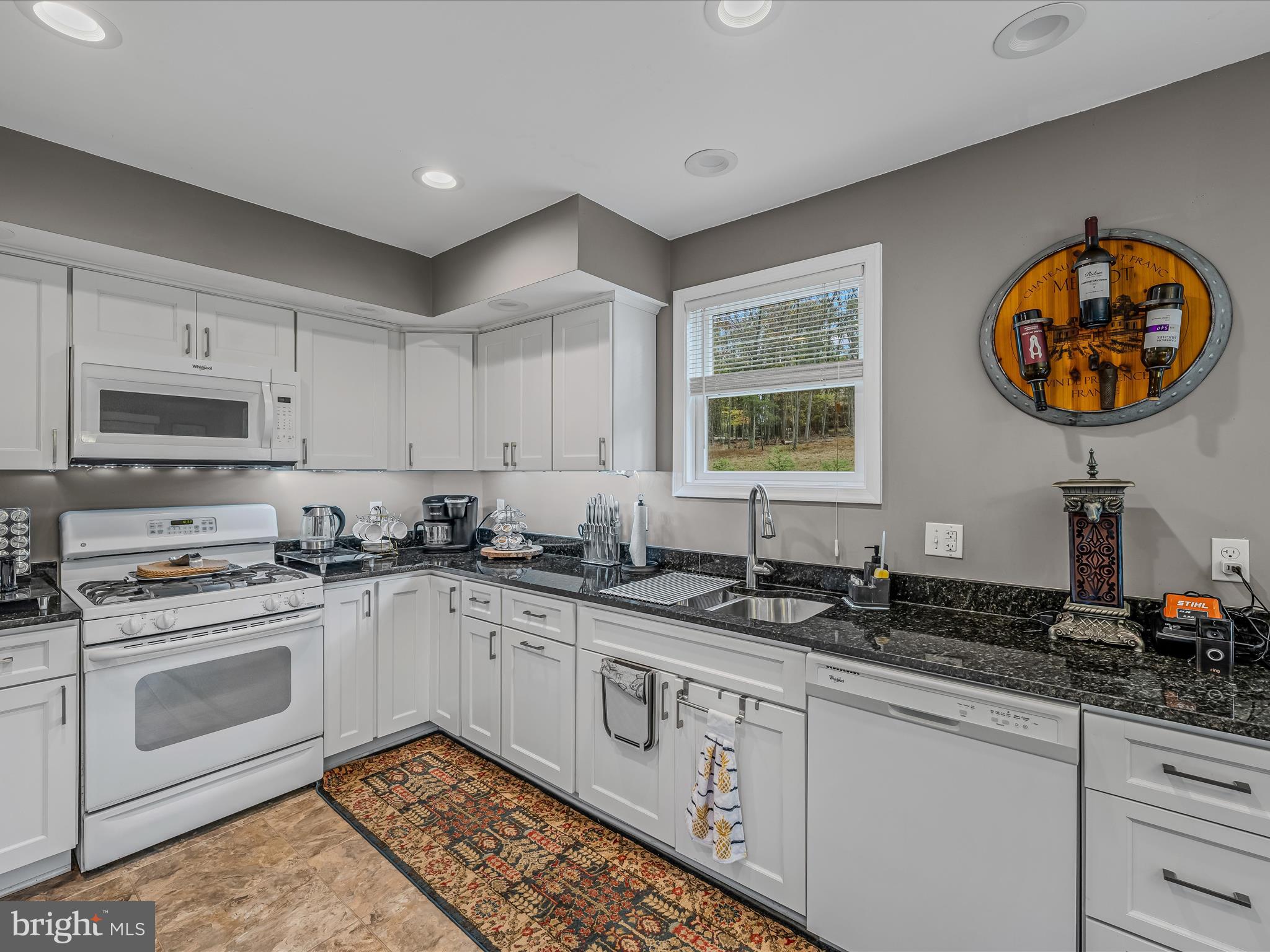 HUNGARIAN MT. TABOR - Residential