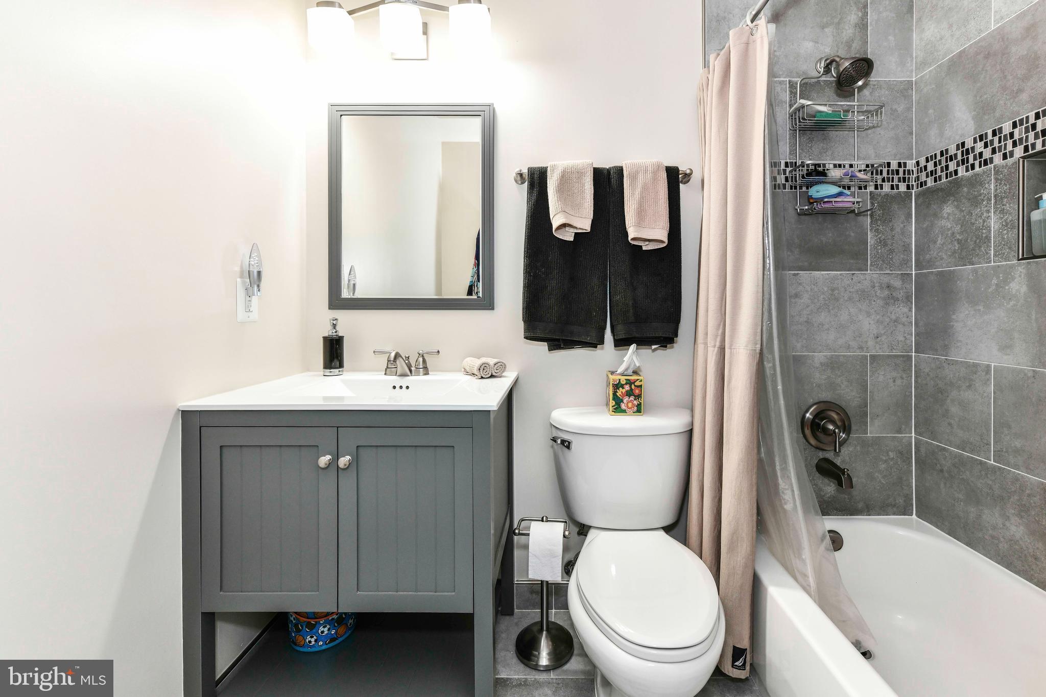 NORTH ARLINGTON - Residential Lease