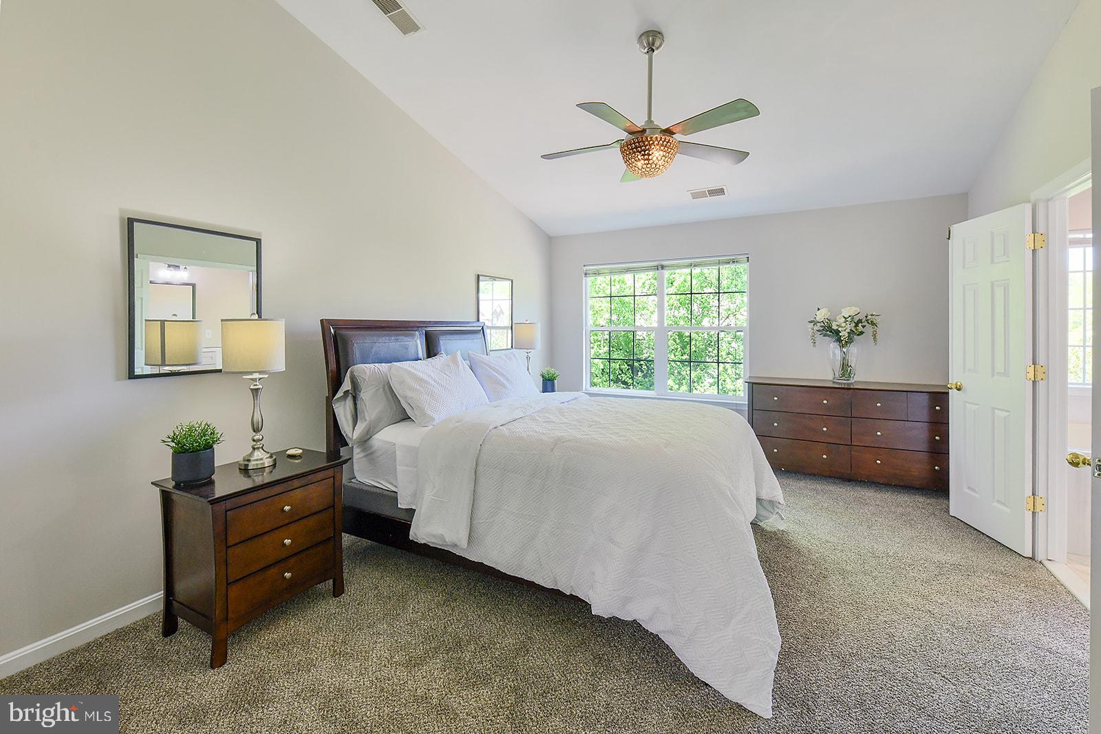 RUSSETT GREEN - Residential