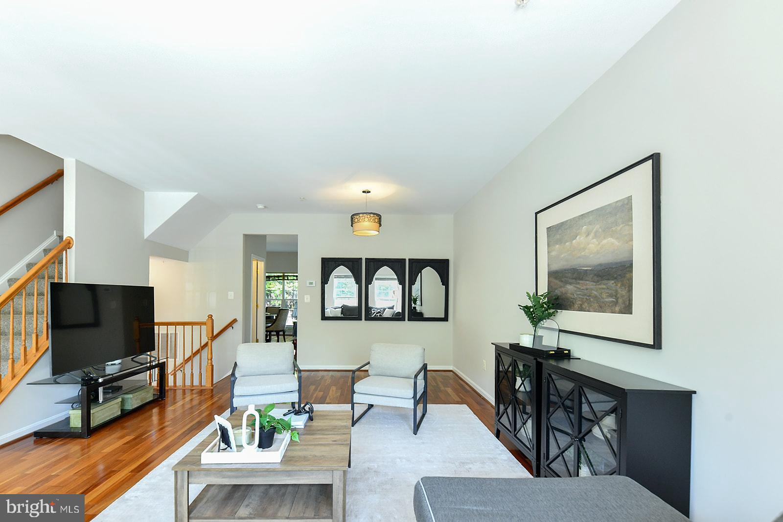 RUSSETT GREEN - Residential