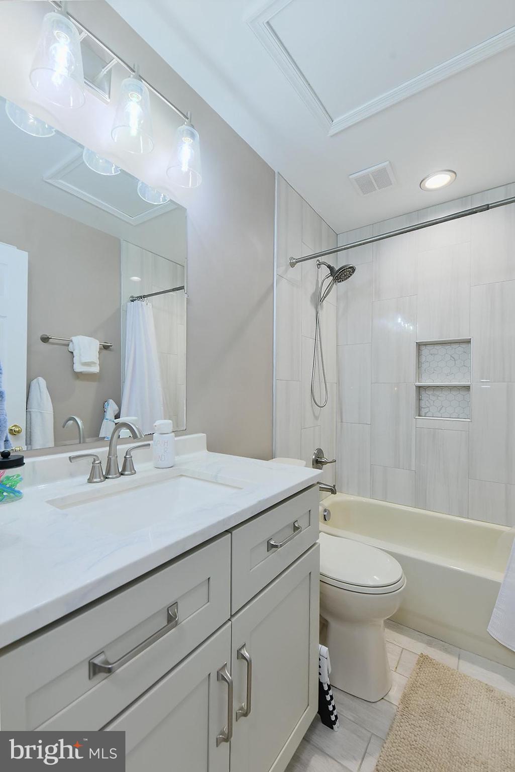 RUSSETT GREEN - Residential