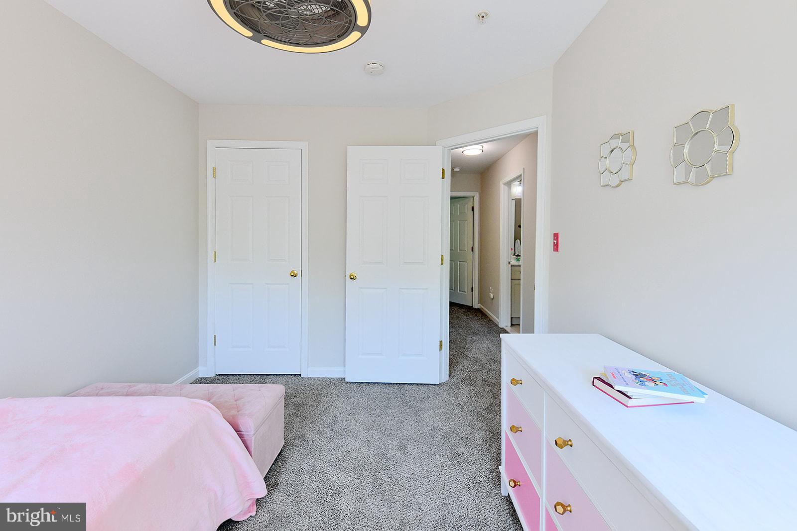 RUSSETT GREEN - Residential