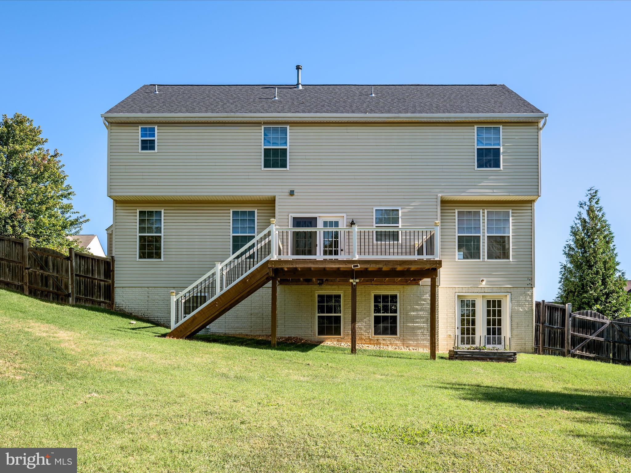 STAR FORT - Residential