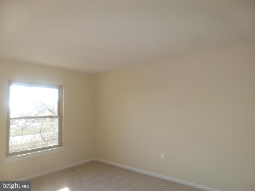 MARLOW TOWERS CONDOMINIUMS - Residential