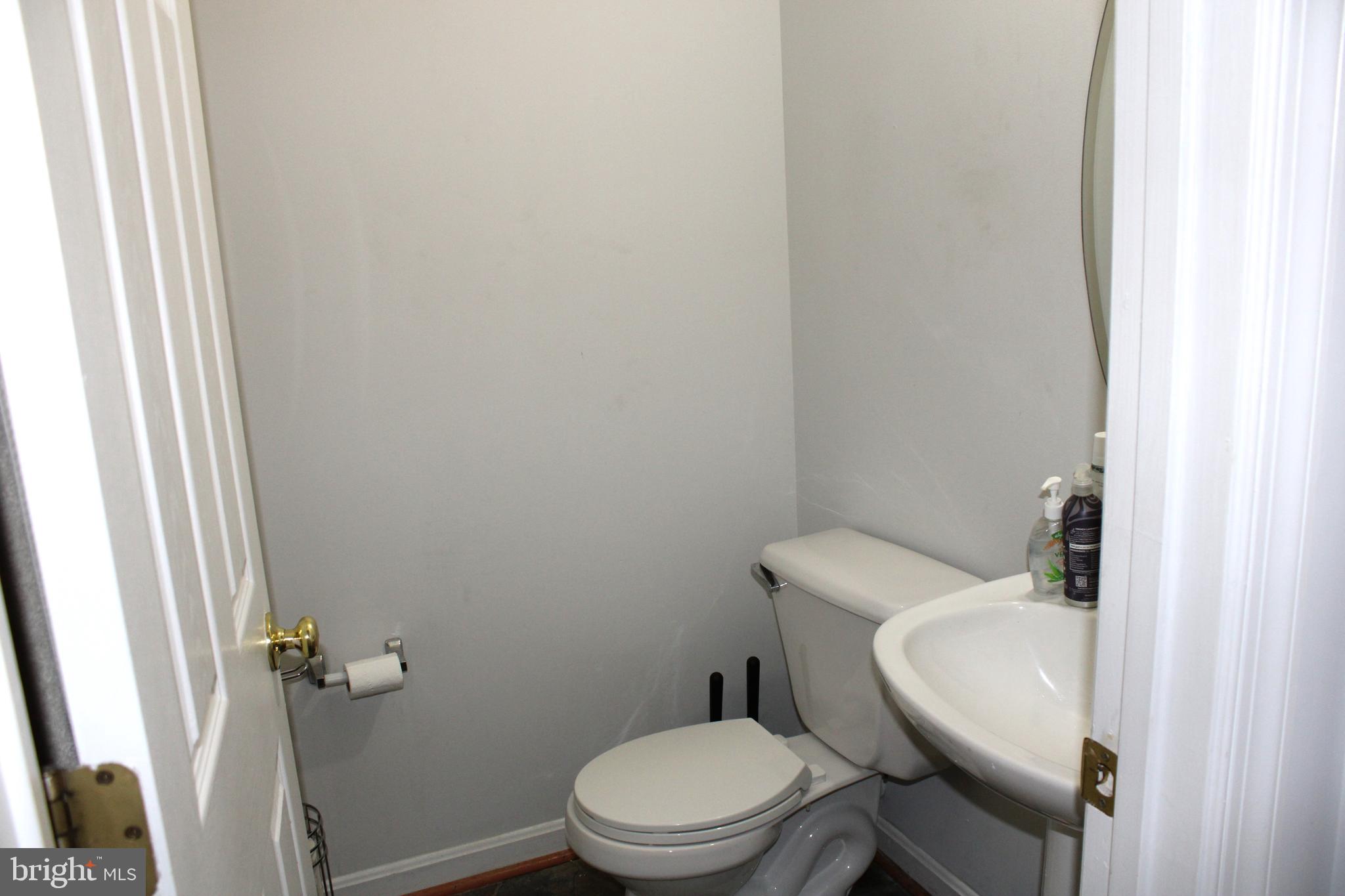 PARADISE - Residential Lease