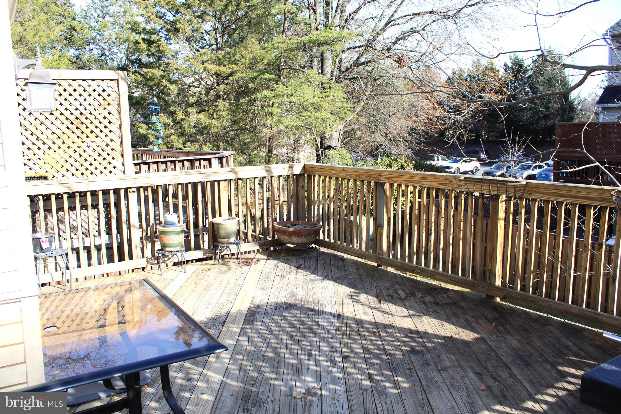 PARADISE - Residential Lease