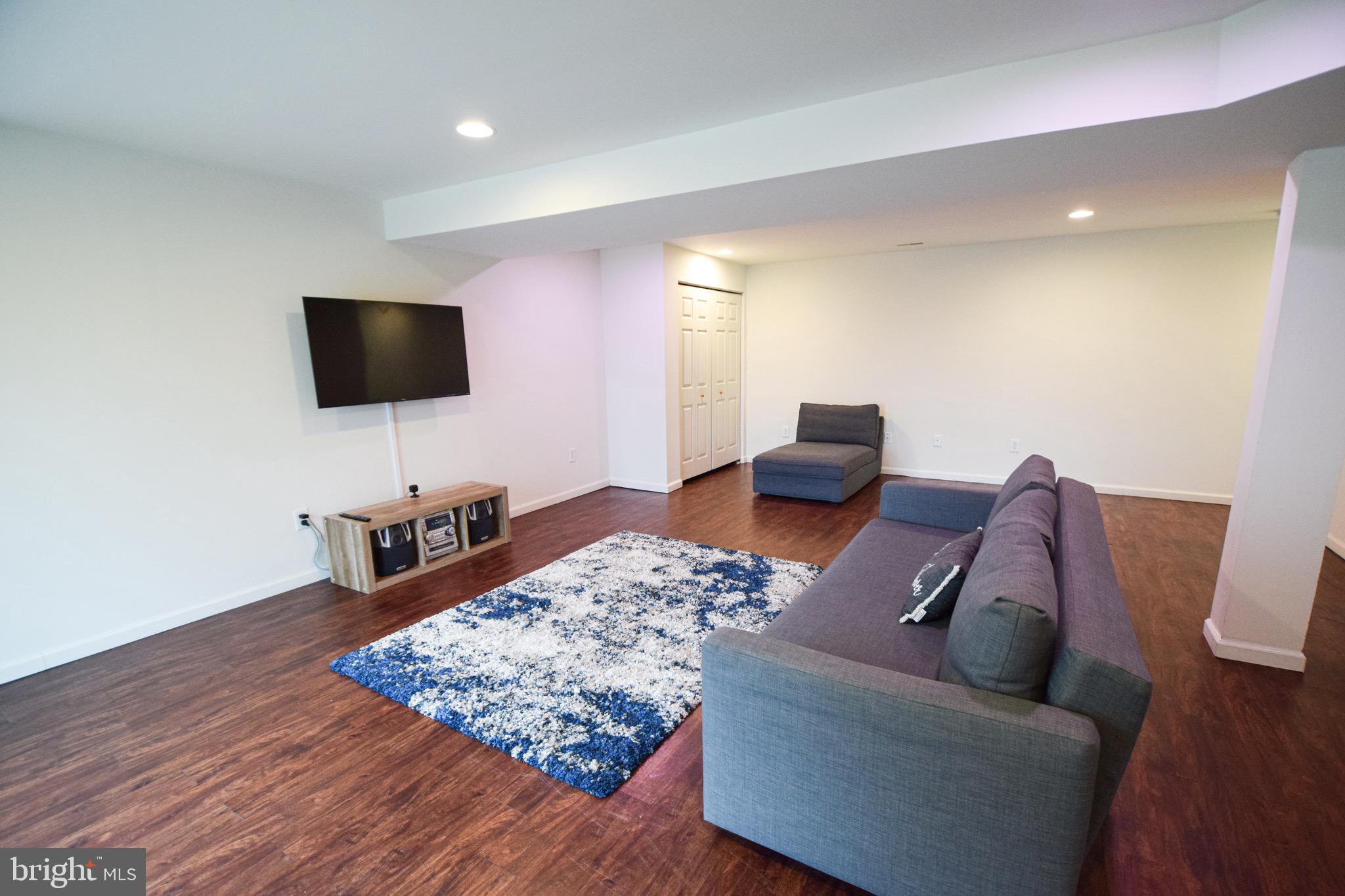 WHITE MARSH - Residential