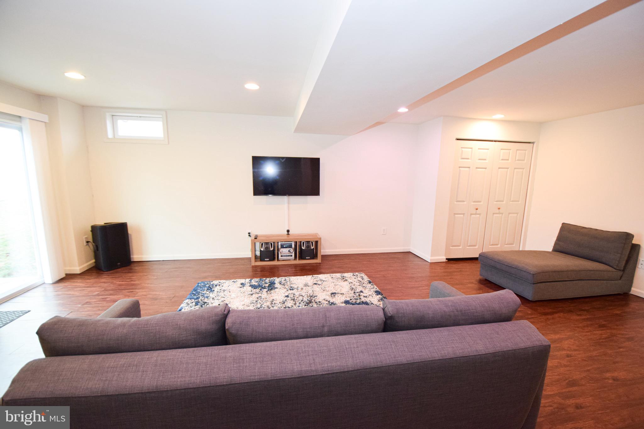 WHITE MARSH - Residential