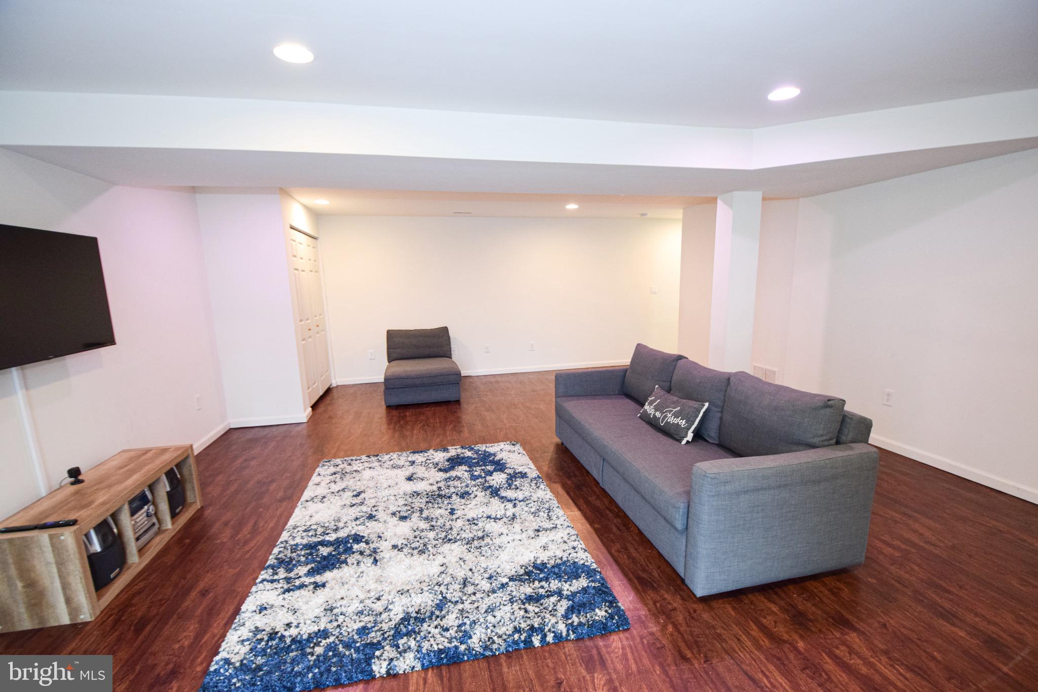 WHITE MARSH - Residential