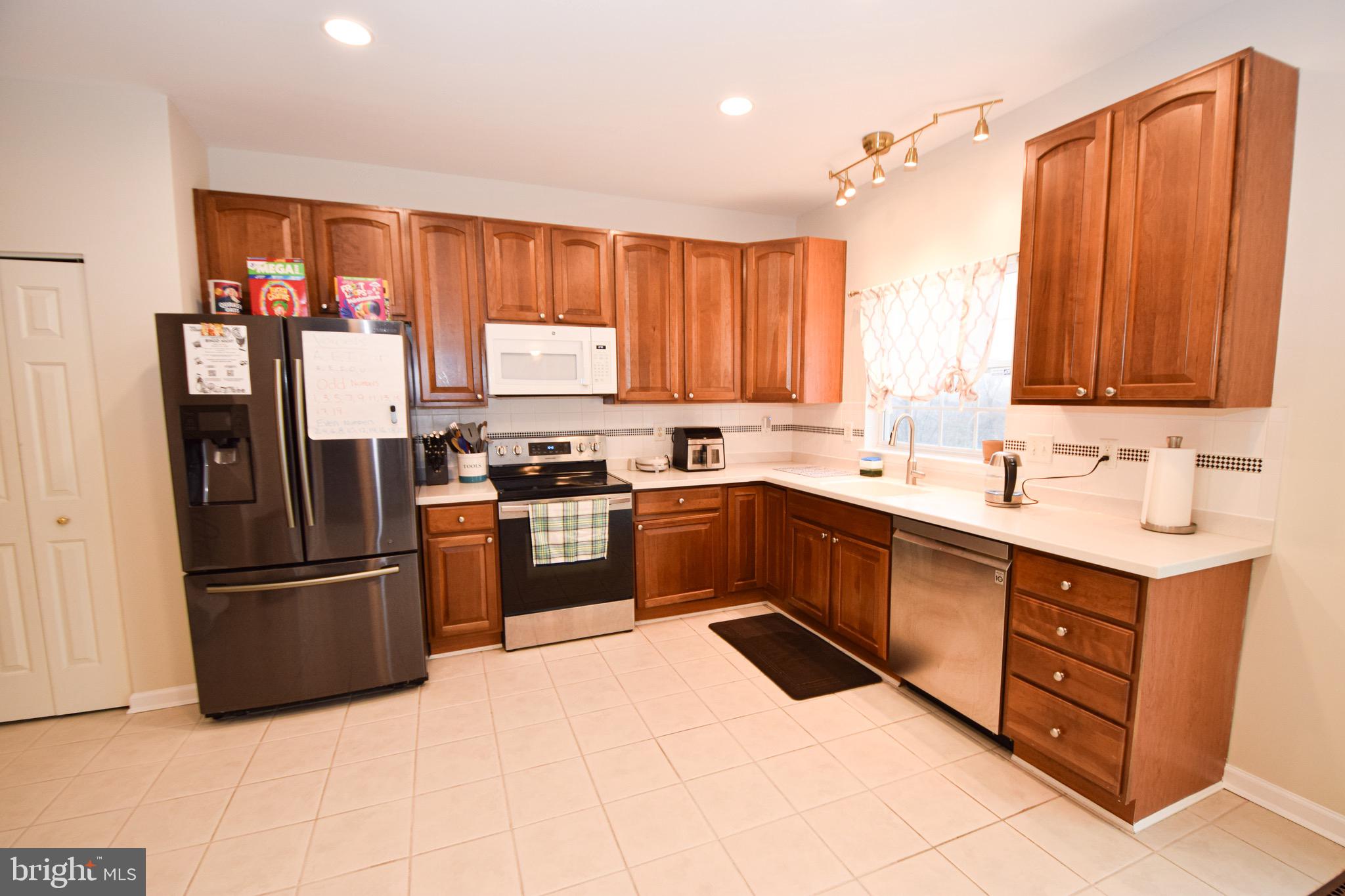 WHITE MARSH - Residential