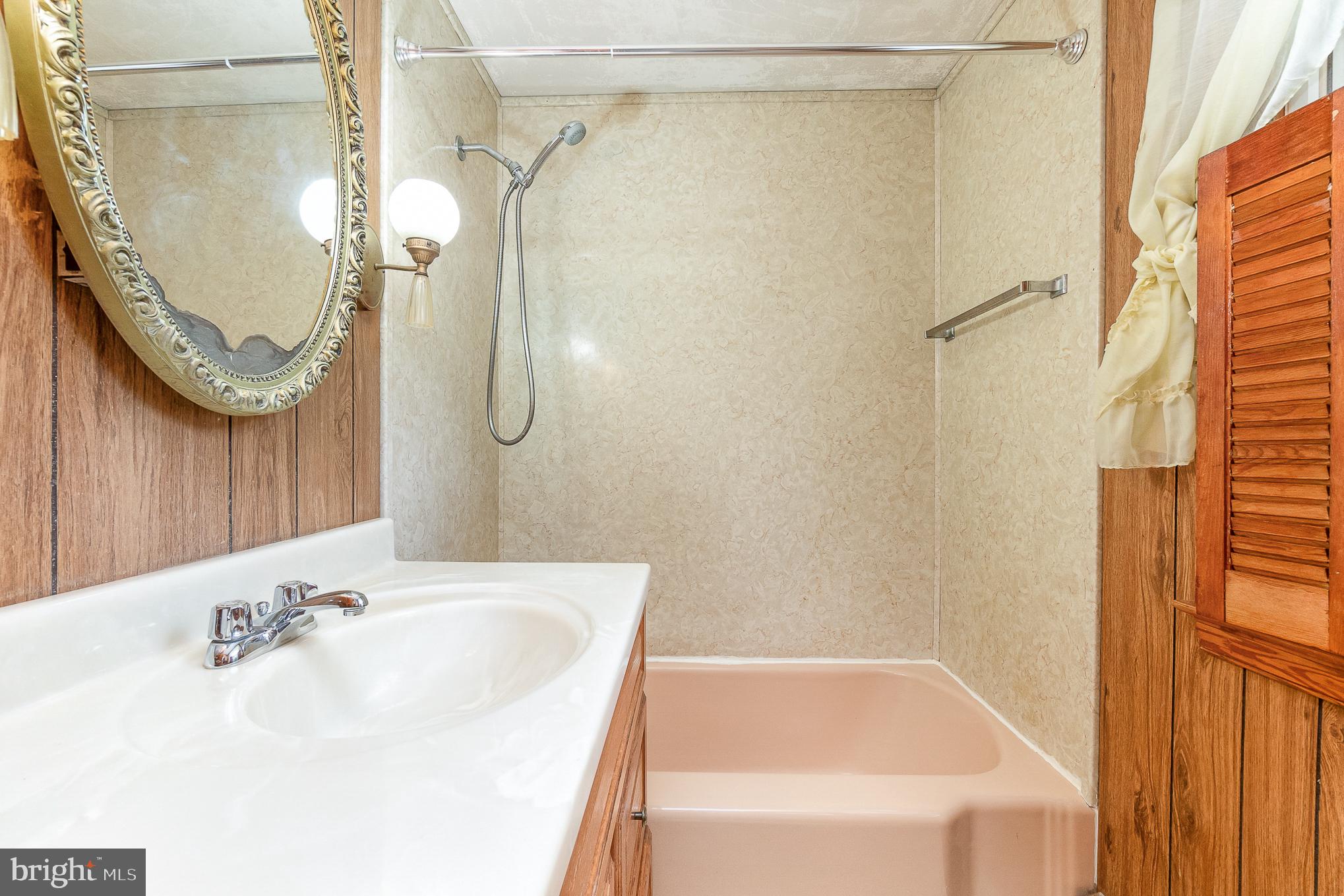 PERRY HALL - Residential