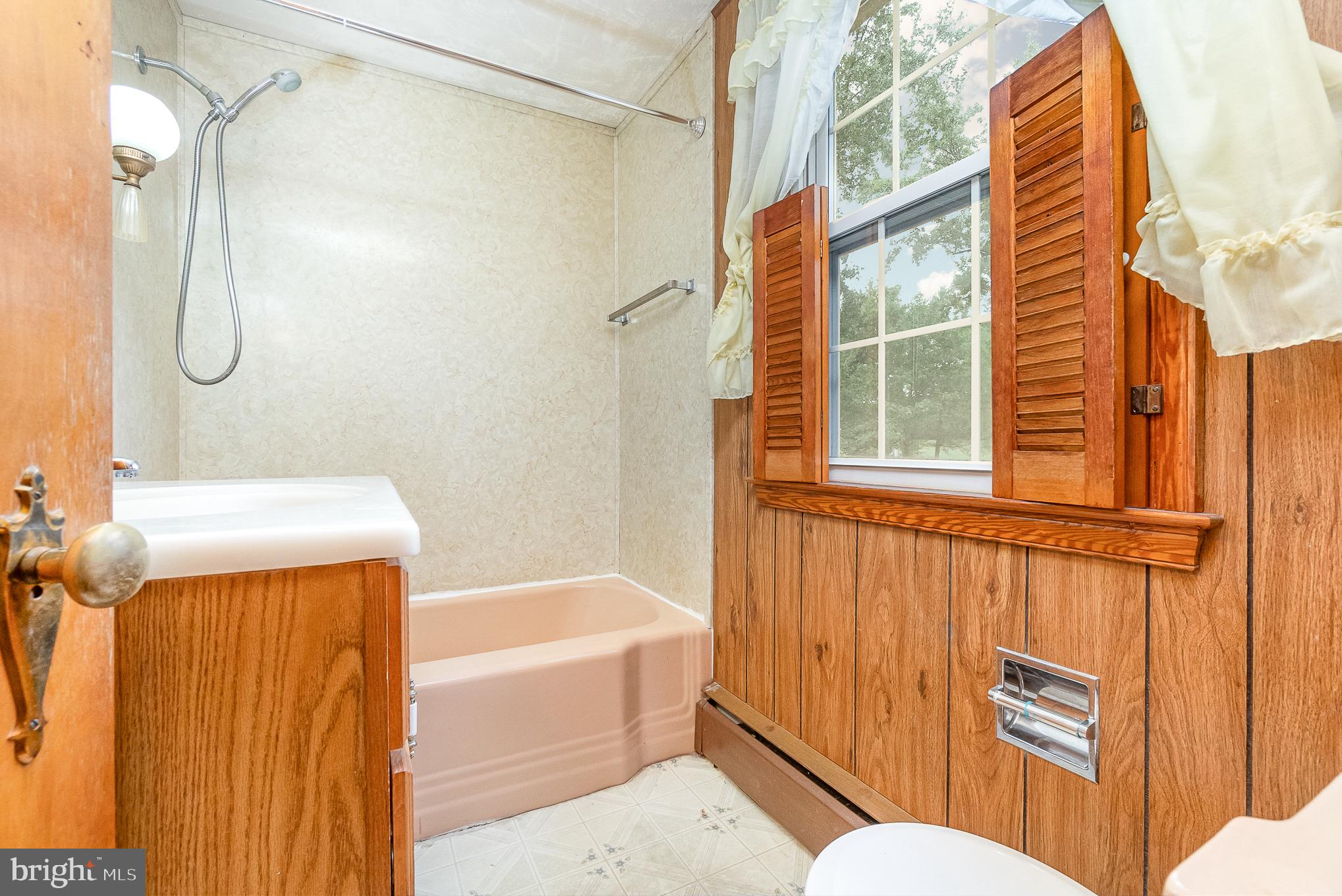 PERRY HALL - Residential