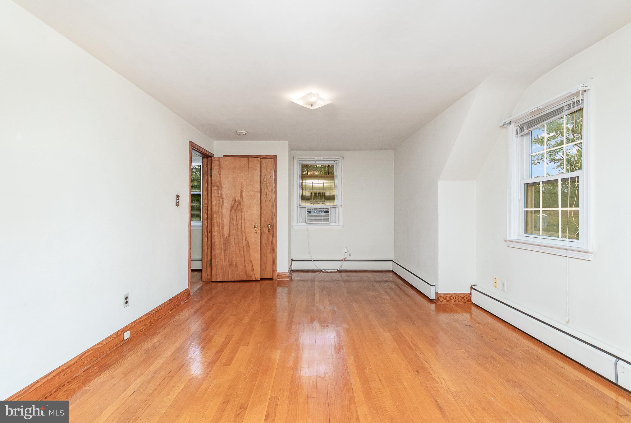 PERRY HALL - Residential