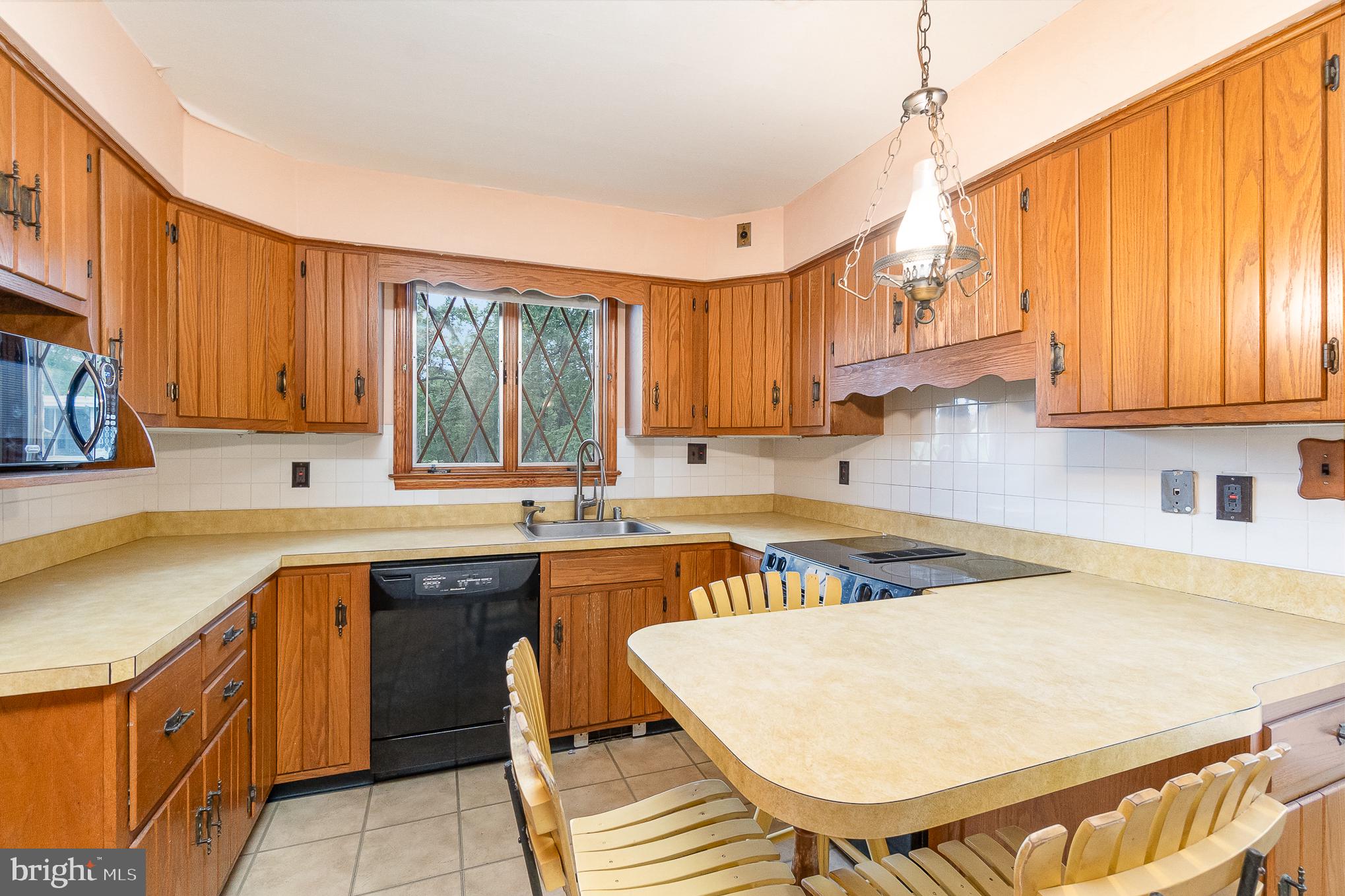 PERRY HALL - Residential