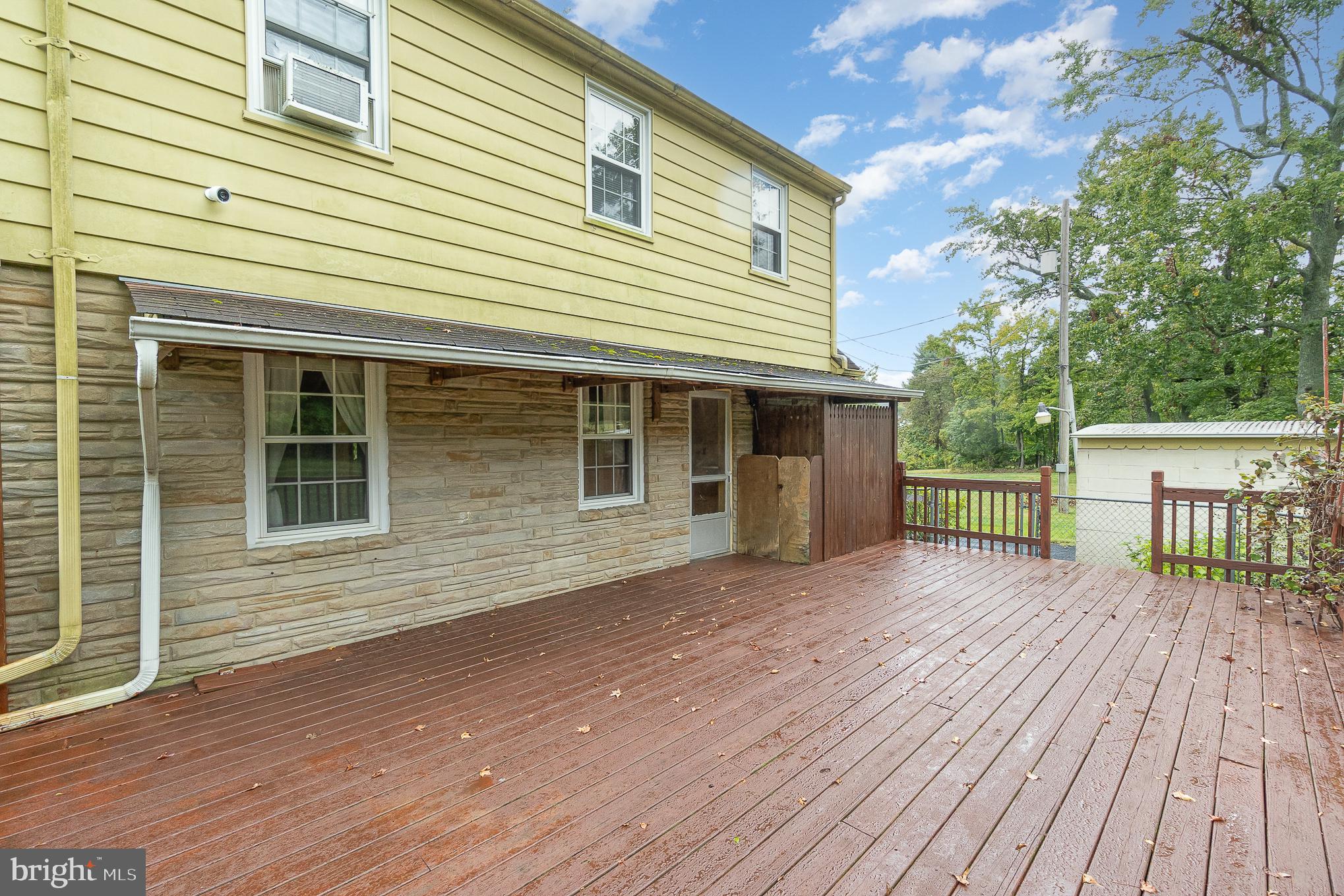 PERRY HALL - Residential