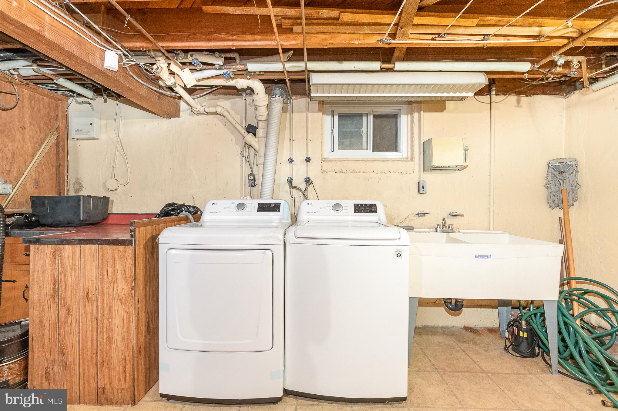 PERRY HALL - Residential