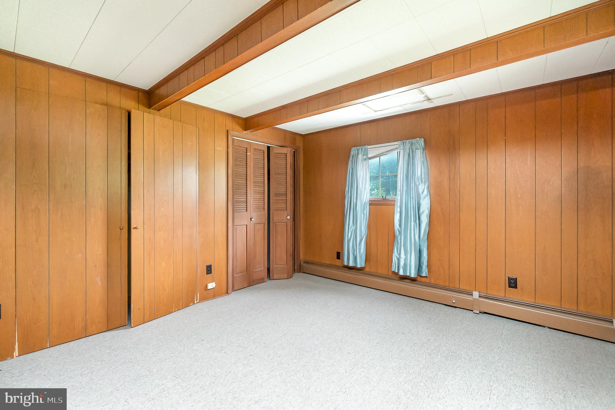 PERRY HALL - Residential