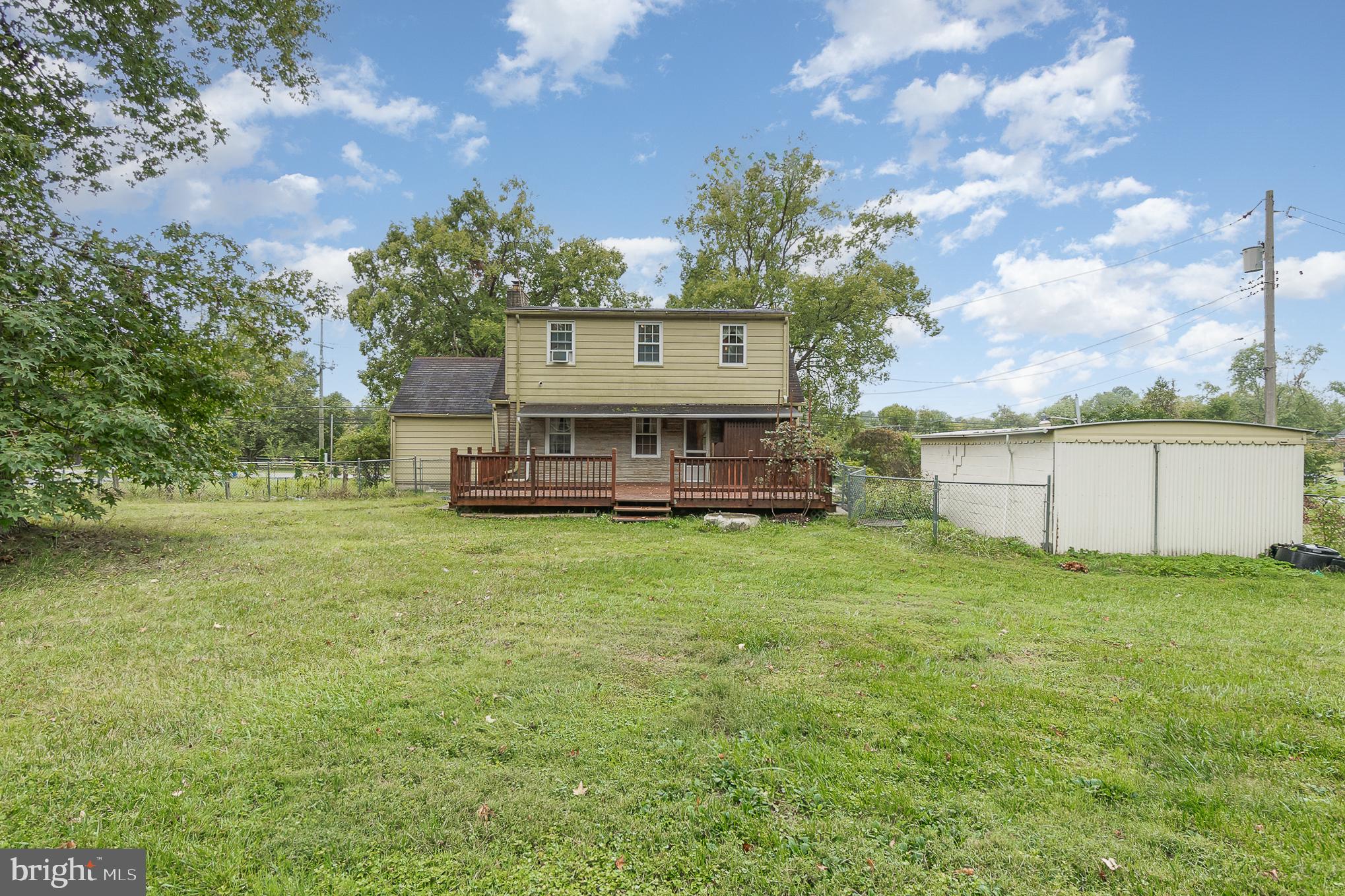 PERRY HALL - Residential