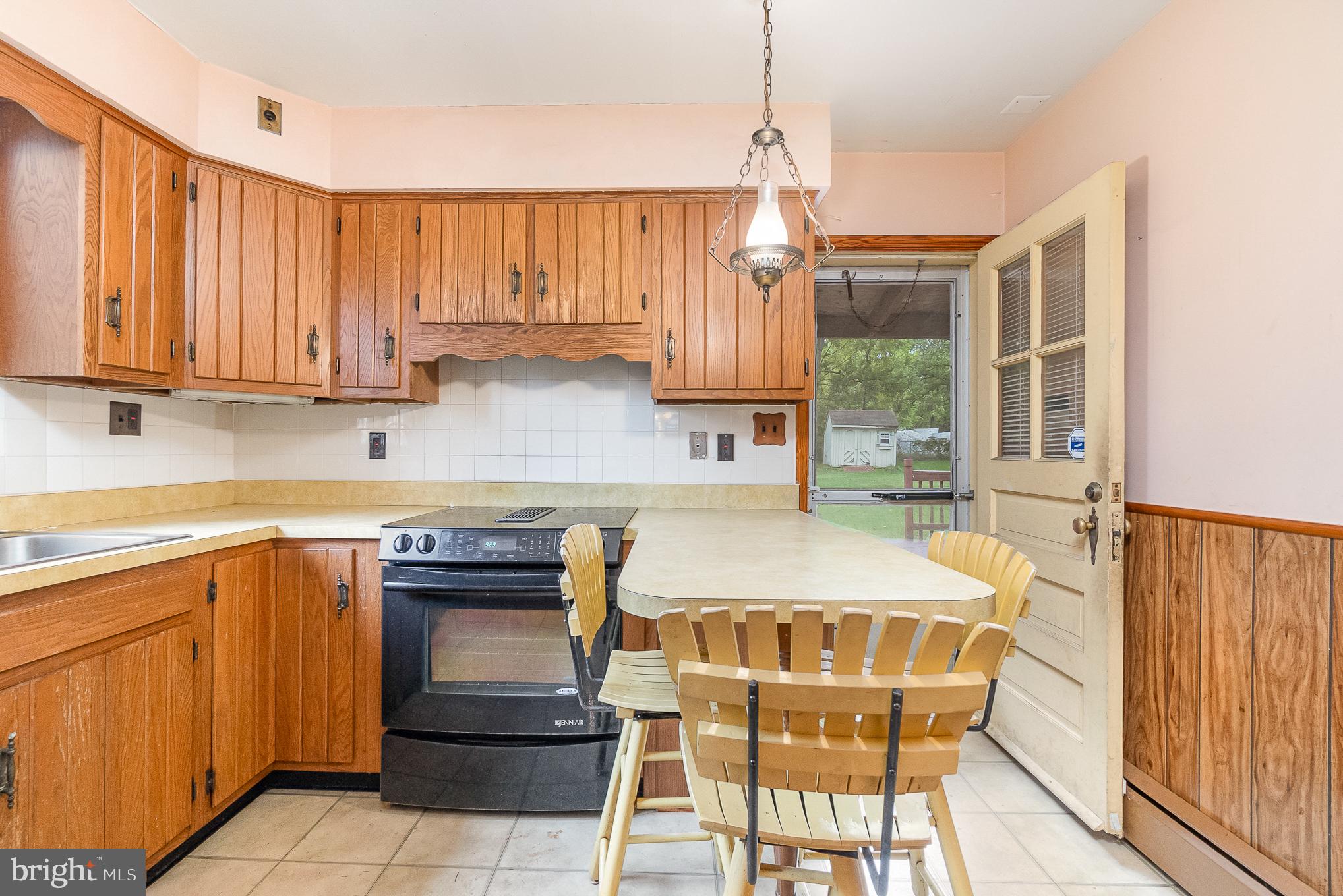 PERRY HALL - Residential