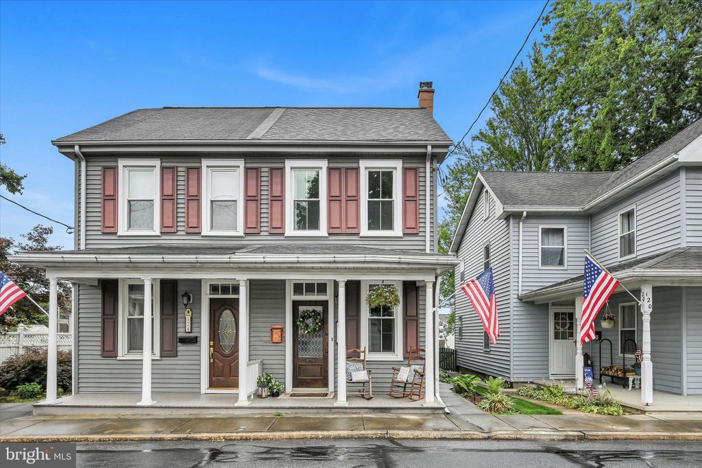 Photo of 122 E LINCOLN AVE, LITITZ, PA 17543 (MLS # PALA2037480)