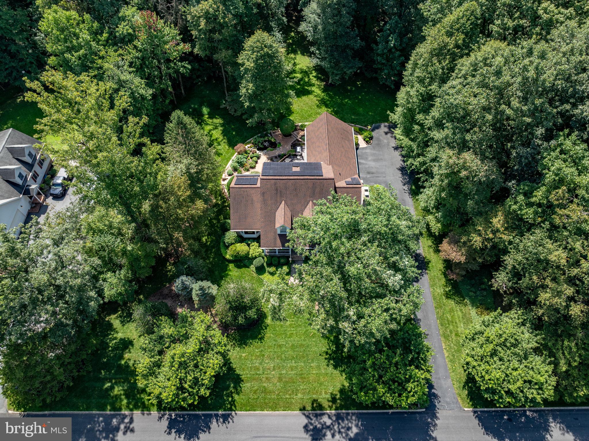 1837 MIDSUMMER LANE