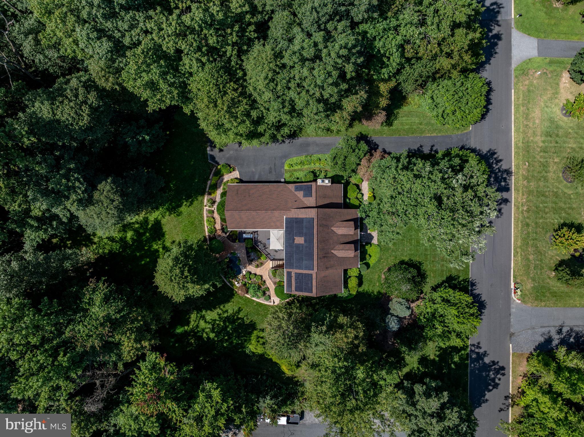 1837 MIDSUMMER LANE