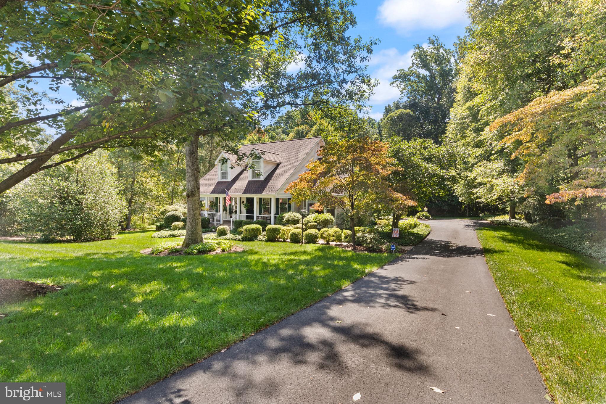 1837 MIDSUMMER LANE