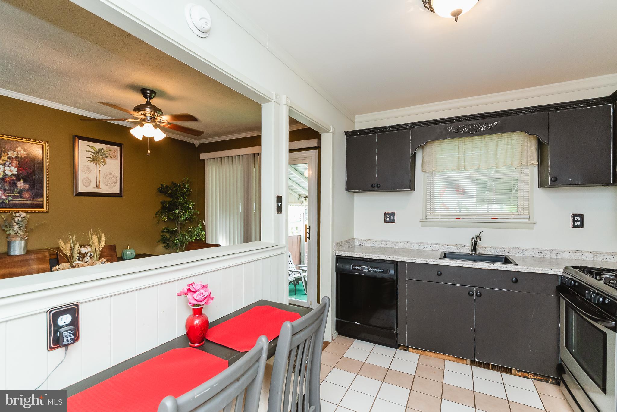 KINGS COURT - Residential